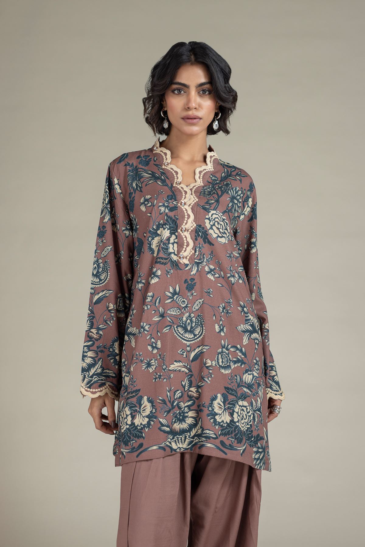 Embroidered Raw Silk Kurta - 25-10-11E9-06TA-VG