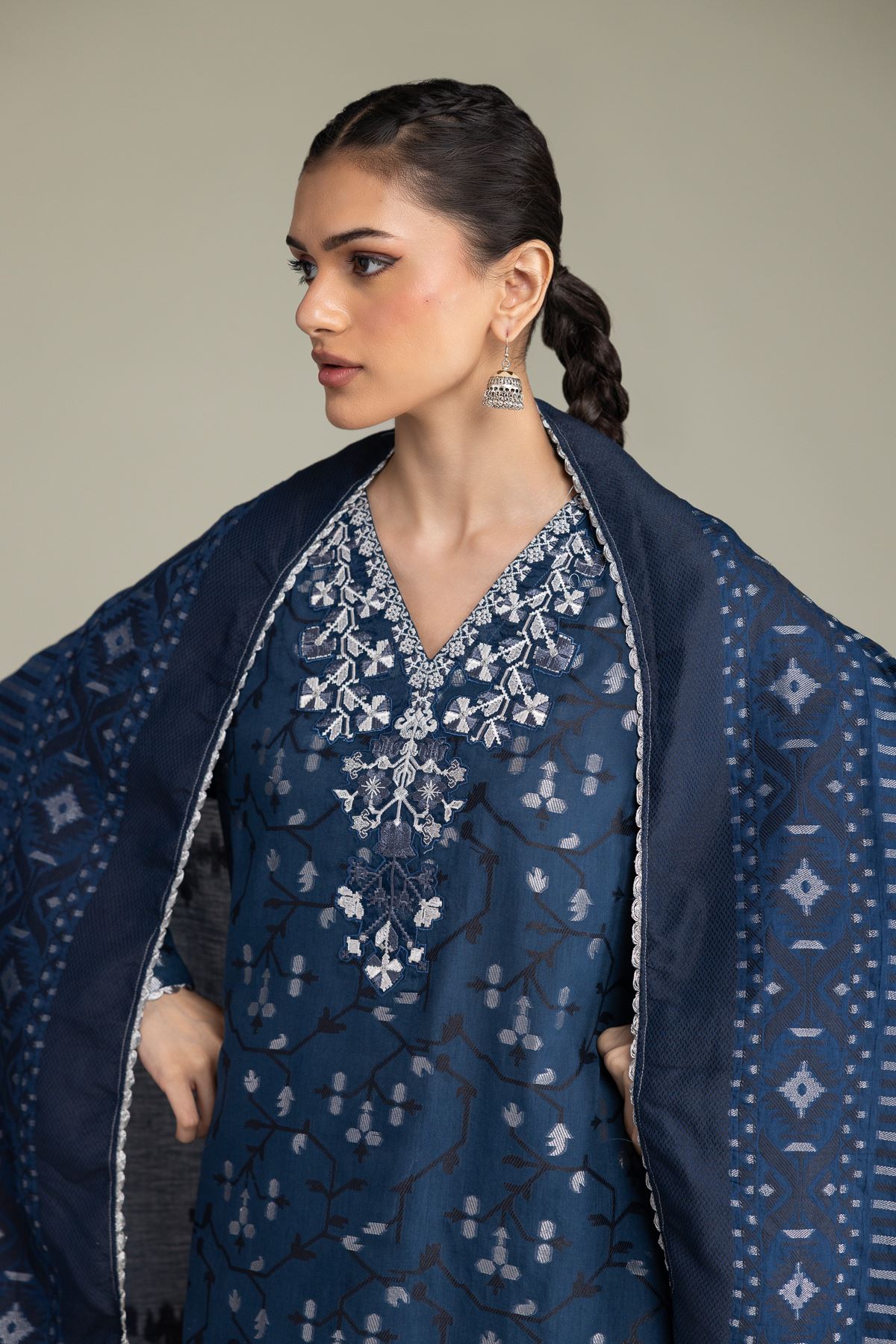 Embroidered Jacquard Tailored 3-piece Jacquard - 1-26-102-A-F-VG