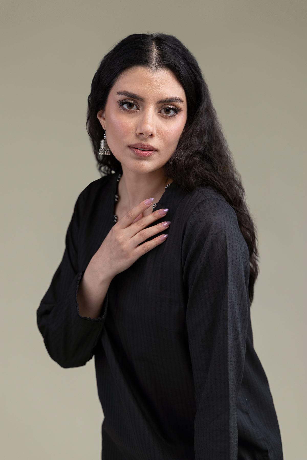 Embroidered Cotton Dobby Short Black Kurta - 2-26-204-A-F1-VG