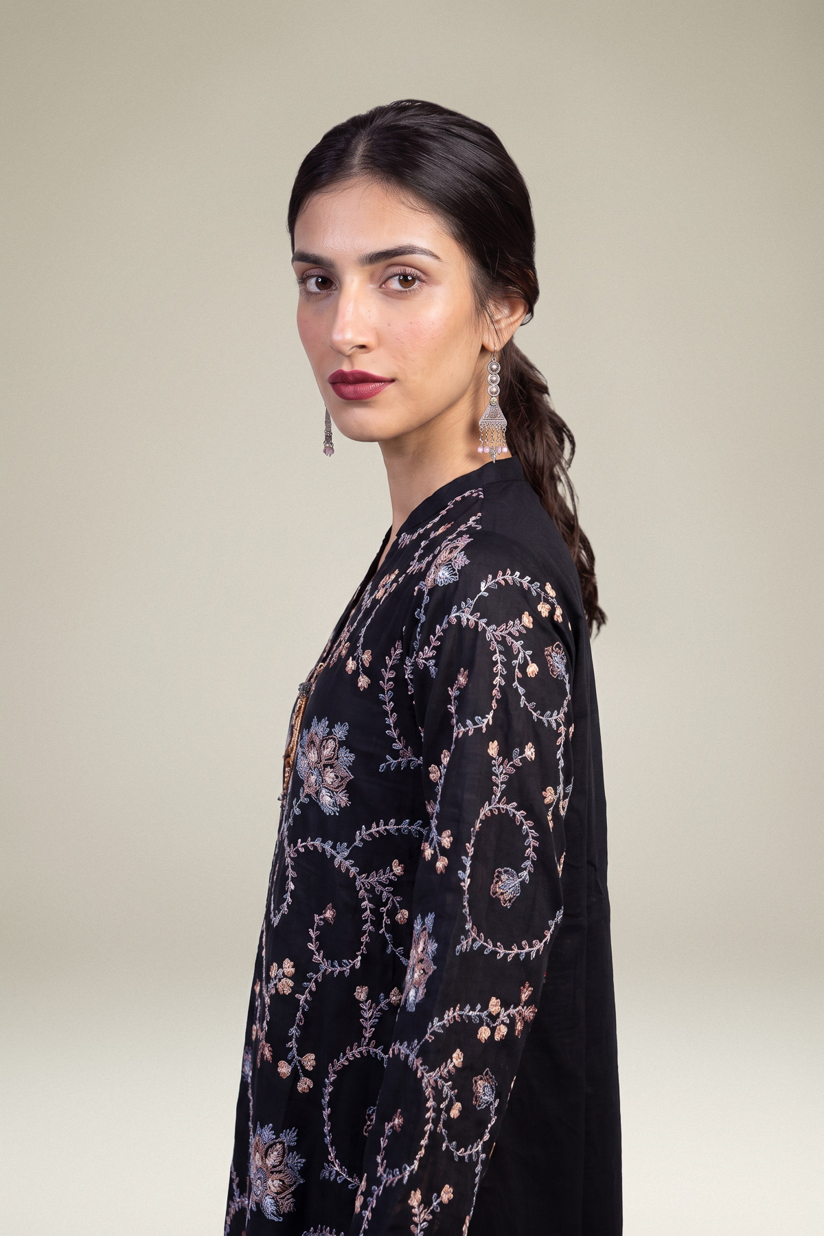 Embroidered Raw Silk Floral Black Kurta - A22-26-214FH1-VG