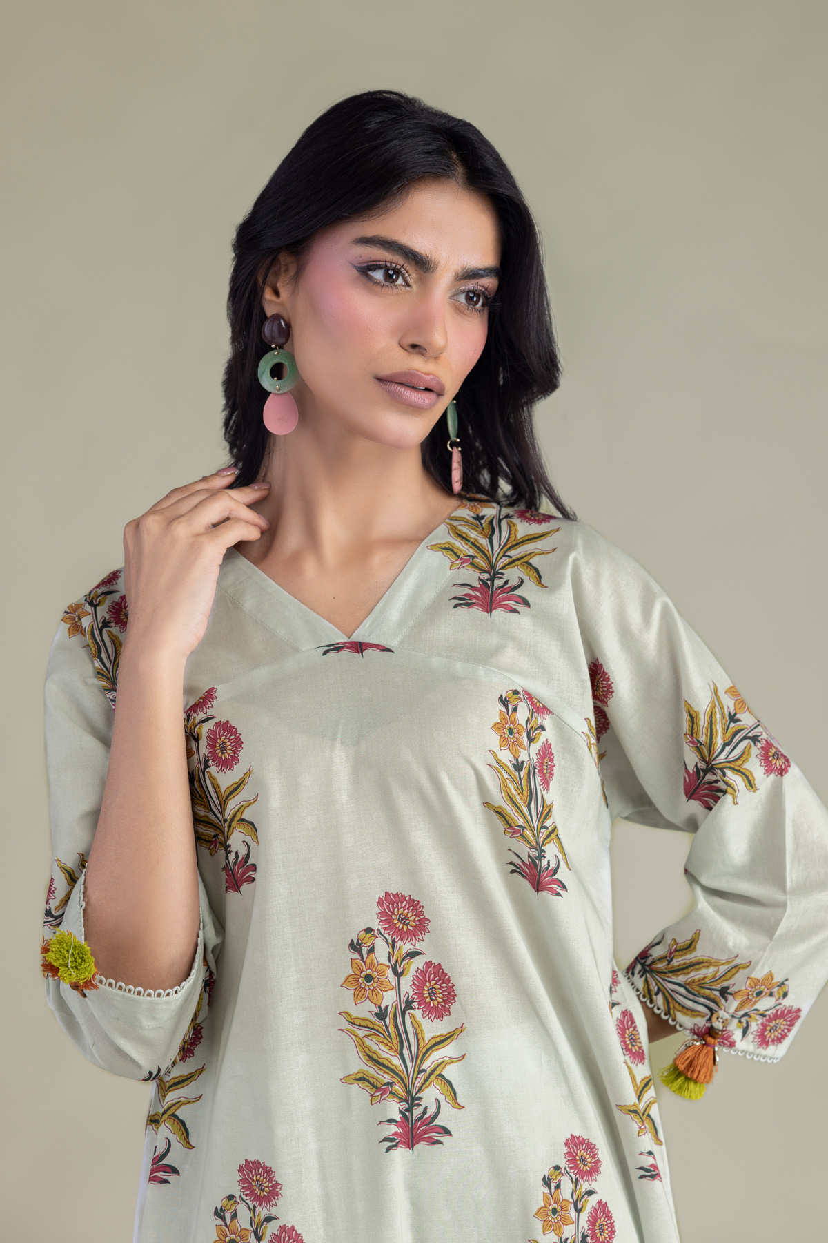 Printed Cambric Floral V-Neck Kurta - 1-26-102-A-F-VG