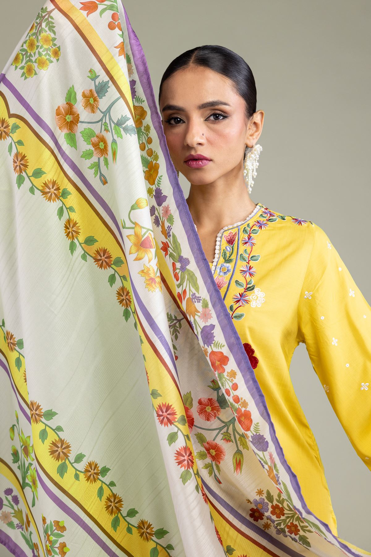 Embroidered Polyester Silk Silk Floral Dupatta - 2-26-209-A-C1-VG