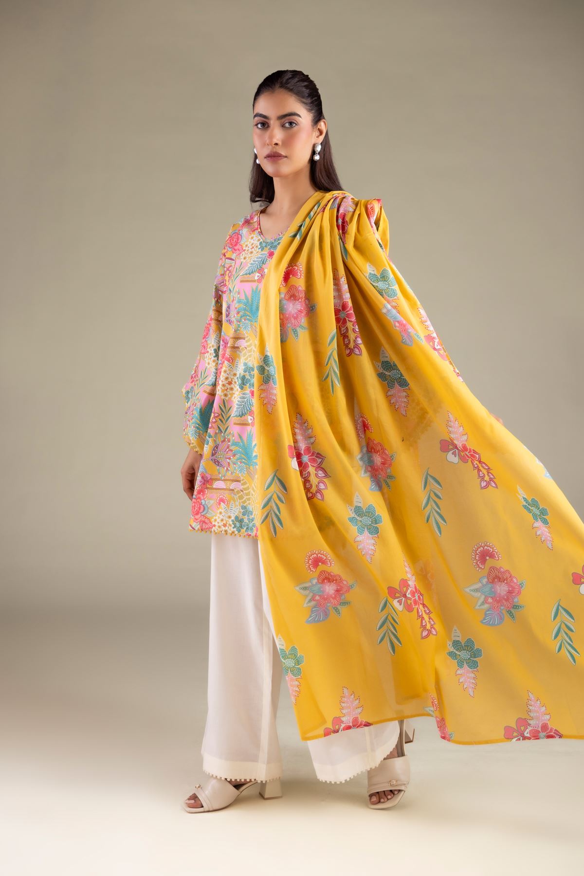 Printed Lawn Floral Dupatta - 1-26-117-B-F-VG