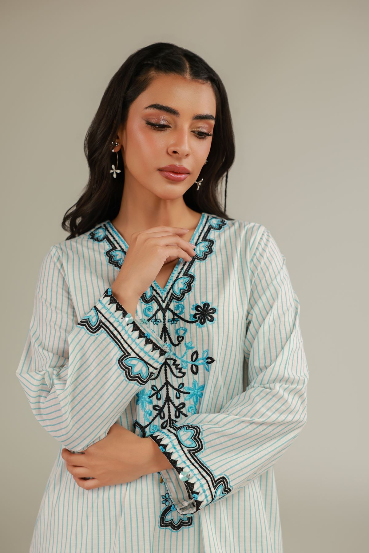 Embroidered Cotton Dobby Floral V-Neck Kurta - 1-26-119-A-F-VG