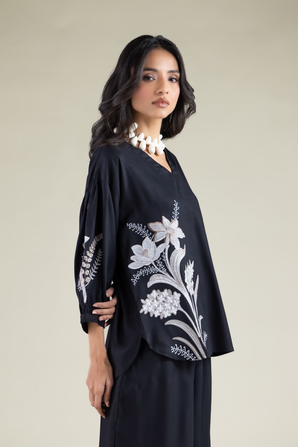 Embroidered Viscose Blouse - 6-26-105-A-F-VG