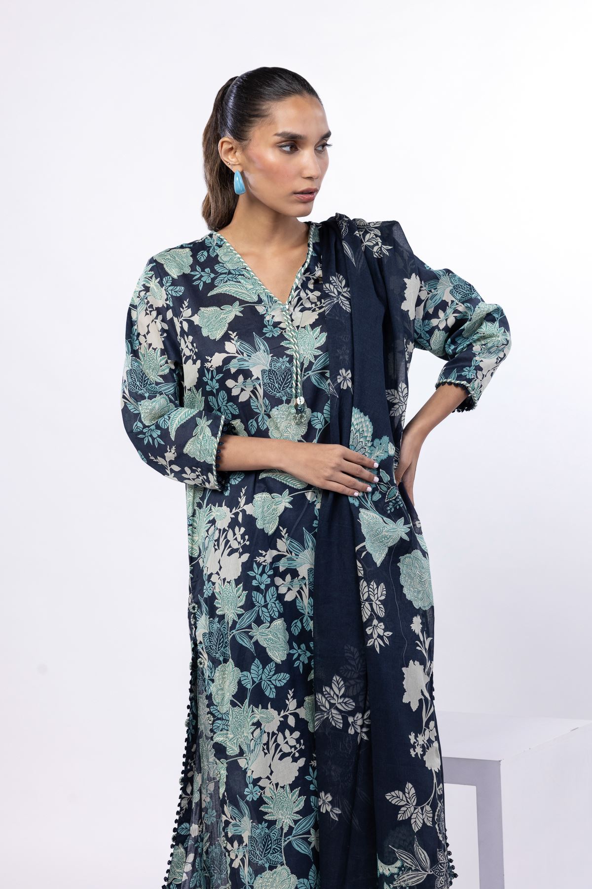 Printed Lawn Fabrics 3 Piece - T-A22-26-108FC-VG