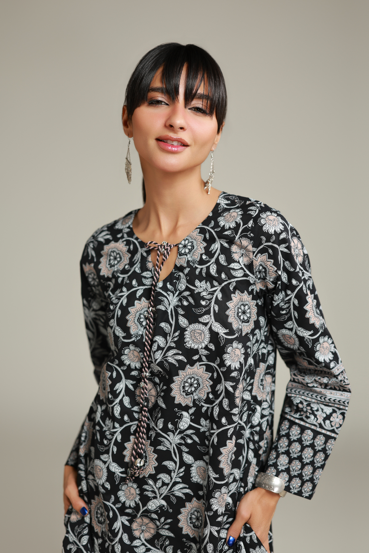 Printed Cambric Floral Black Kurta - 8-26-202-A-D1-VG