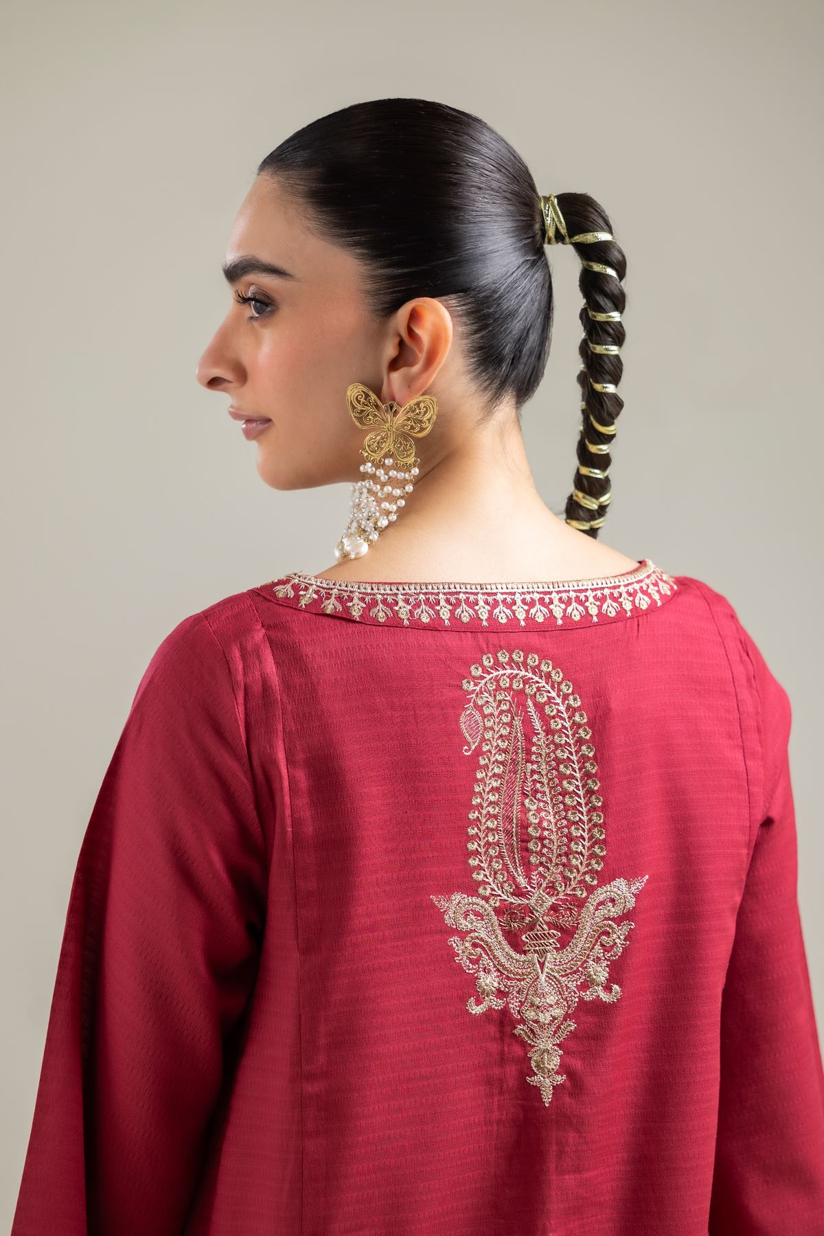 Embroidered Cotton Dobby Maroon V-Neck Kurta - 1-26-142-A-H-VG