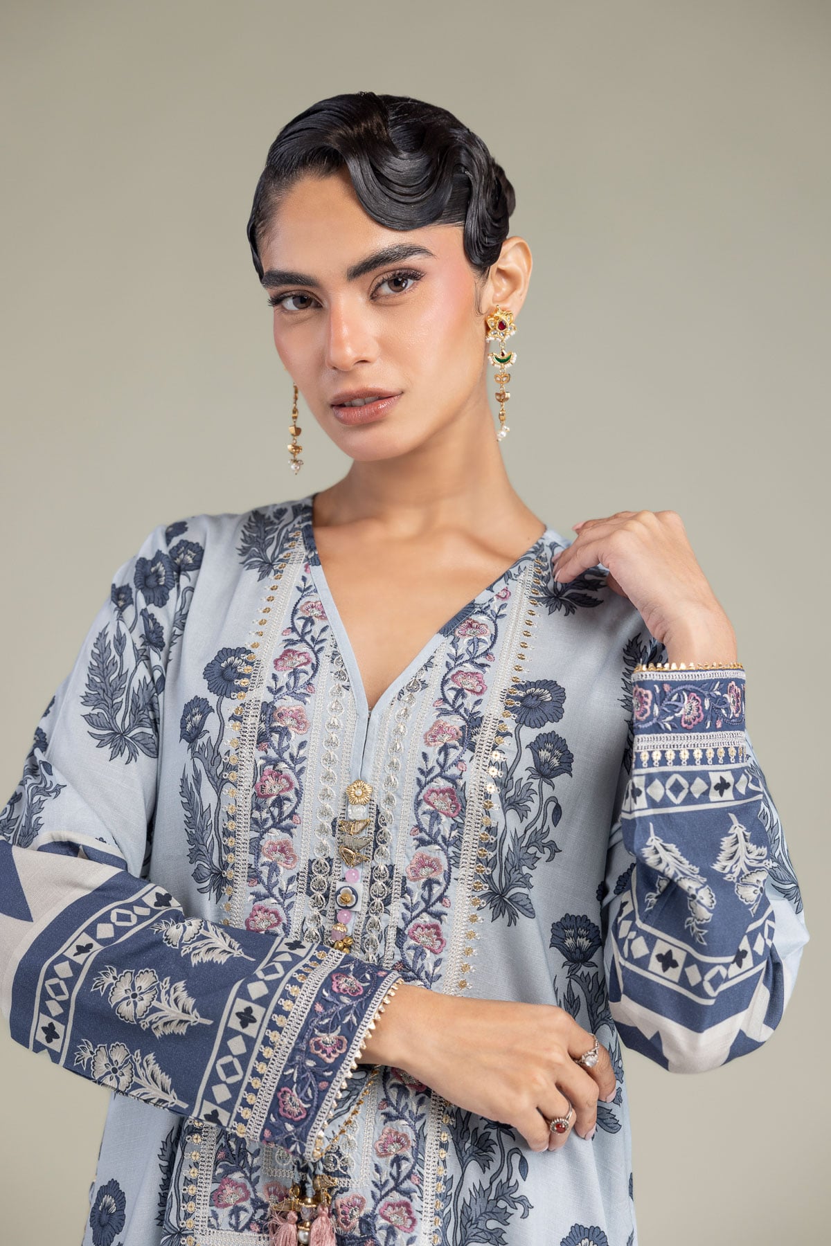 Embroidered Raw Silk V-Neck Floral Kurta - 1-26-102-A-F-VG