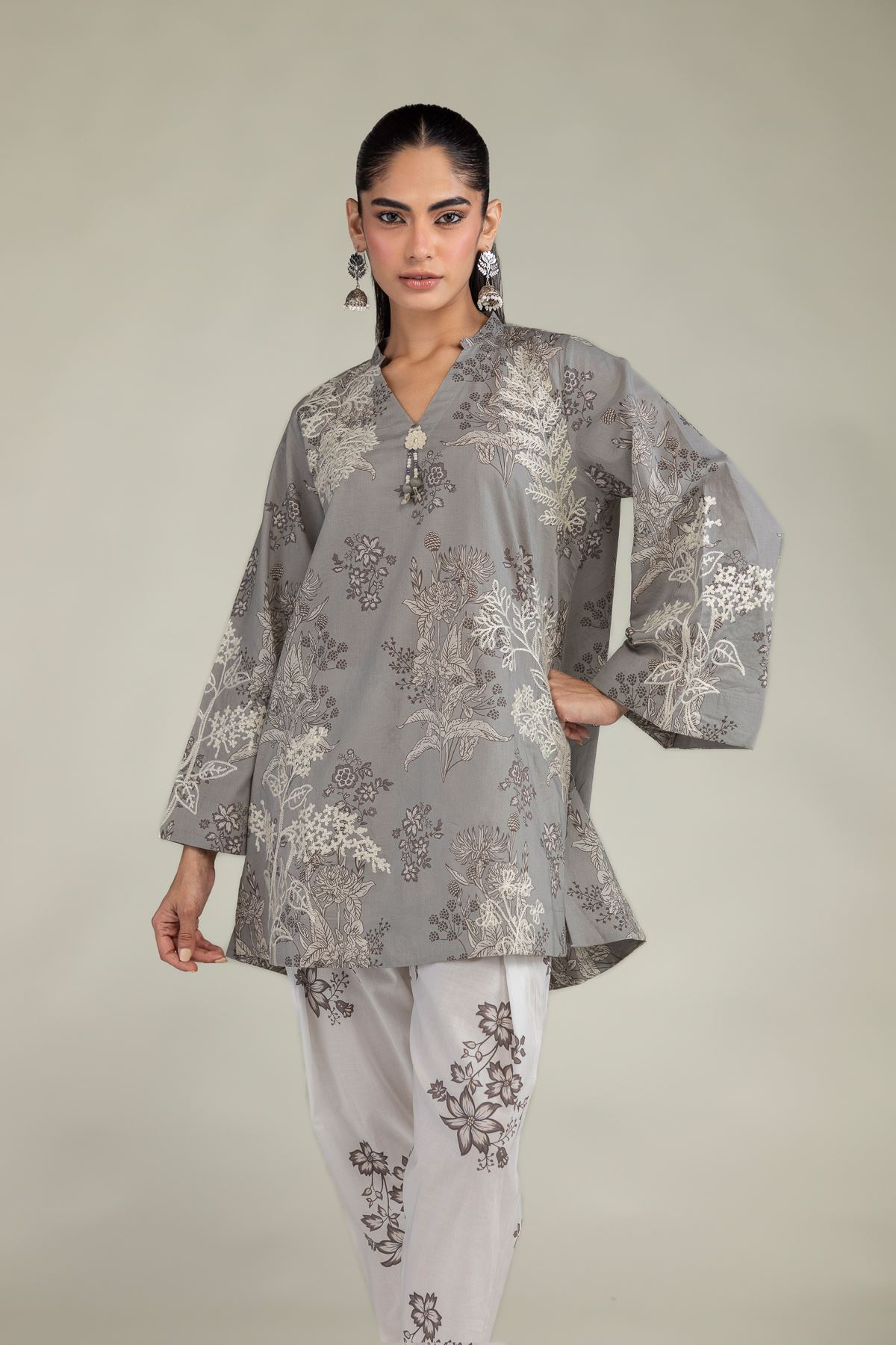 Embroidered Cambric Cambric V-Neck Kurta - 1-26-224-C-E2-VG
