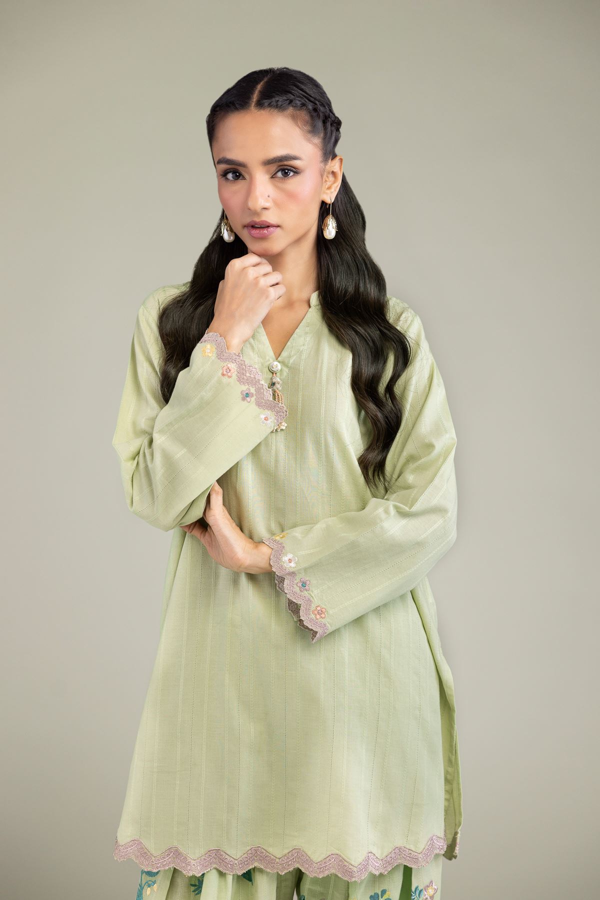 Embroidered Textured Cotton Cotton Band-Collar Kurta - 26-01-2E1-08TA-VG