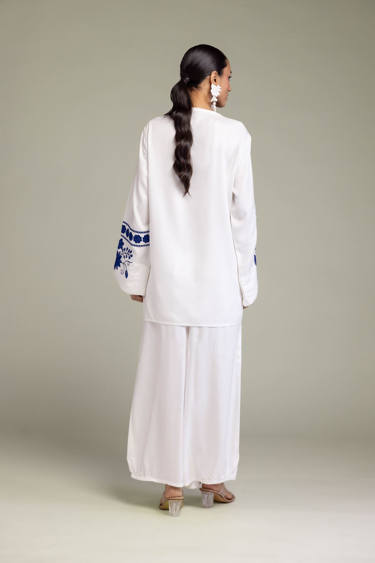 Embroidered Viscose Crepe Floral White Tunic - 6-26-202-A-G1-VG