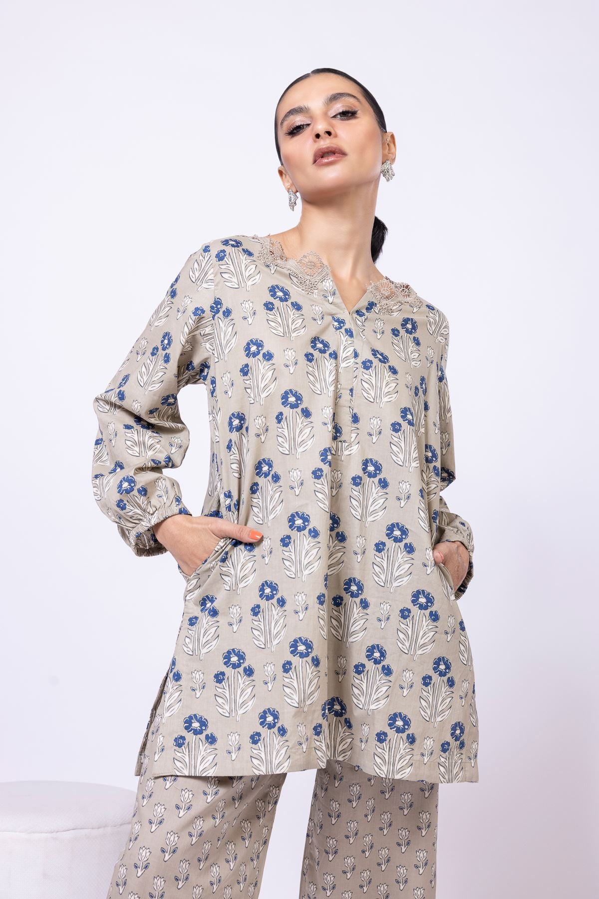 Printed Cambric Kurta - 25-08K3-06TA-VG