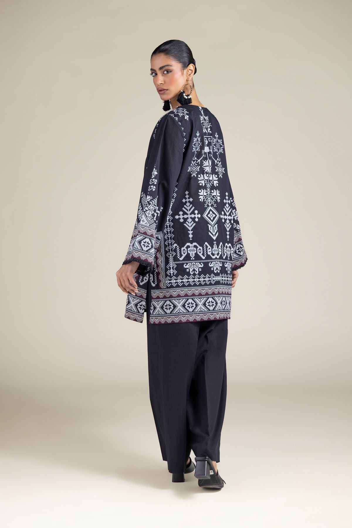 Embroidered Lawn Lawn Tailored 2-Piece - T-A22-26-215FE1-VG