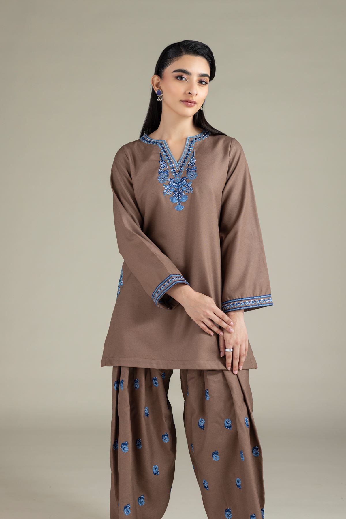 Embroidered Heavy Blended Viscose Kurta - 25-10-12E1-04TA-VG