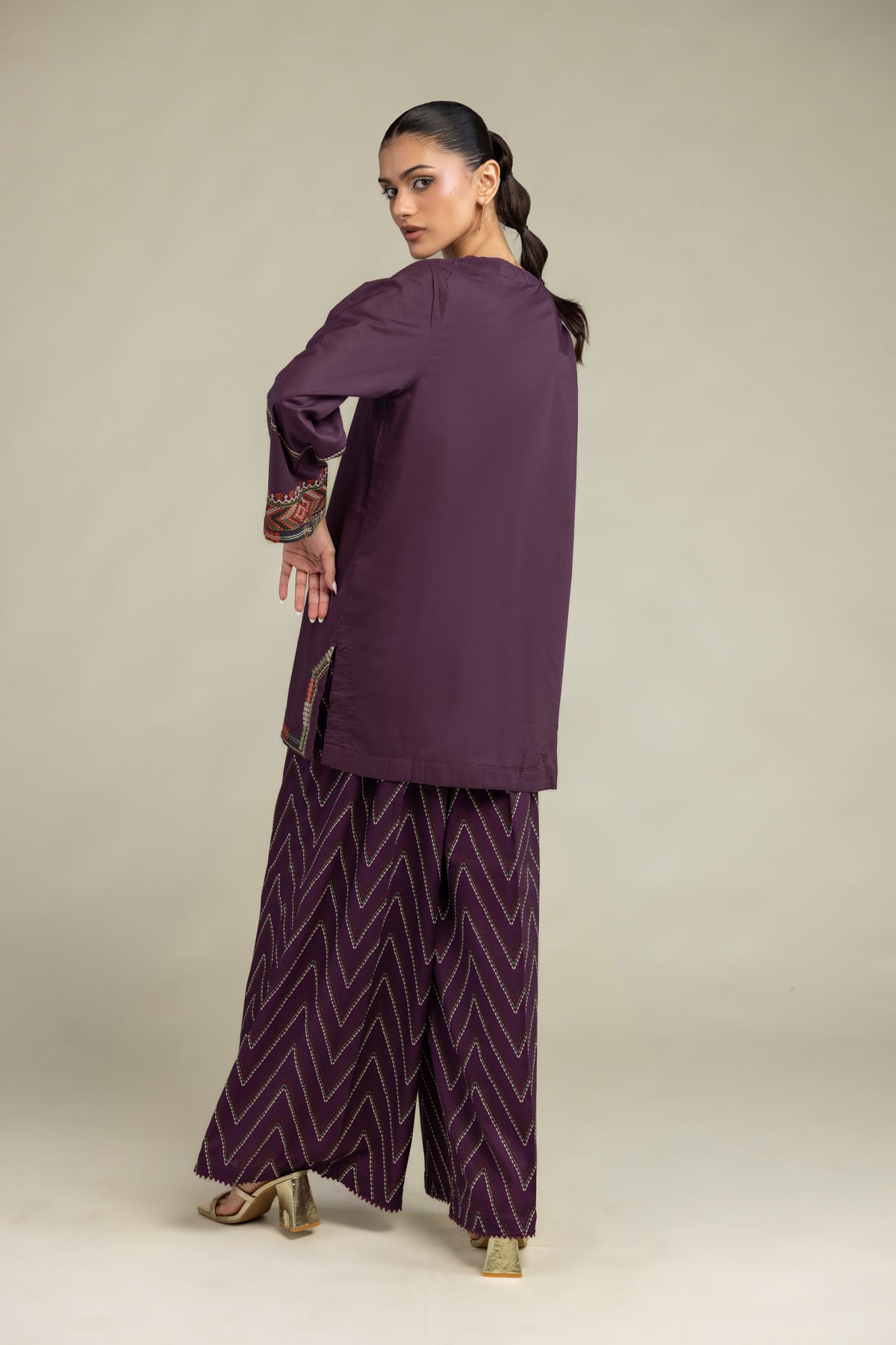 Embroidered Cambric Cambric V-Neck Kurta - 2-26-308-A-G1-VG
