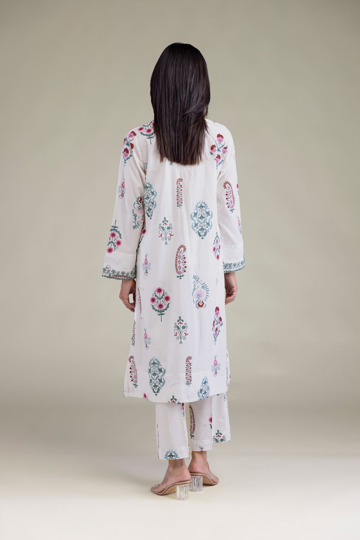 Embroidered Cambric White Cambric Kurta - T-A33-26-206FH1-VG