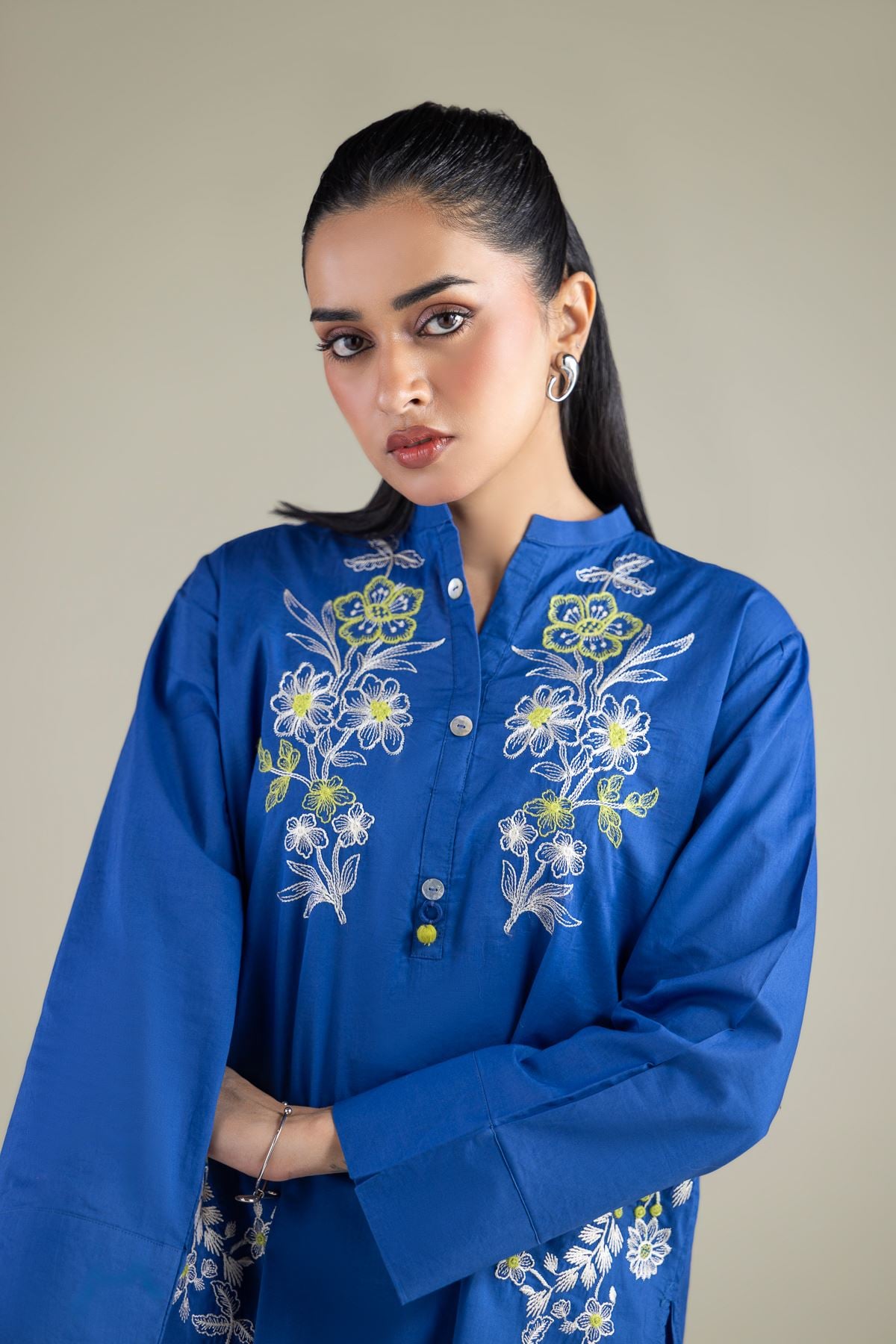 Embroidered Cambric Floral Full-Sleeve Kurta - 1-26-119-A-F-VG