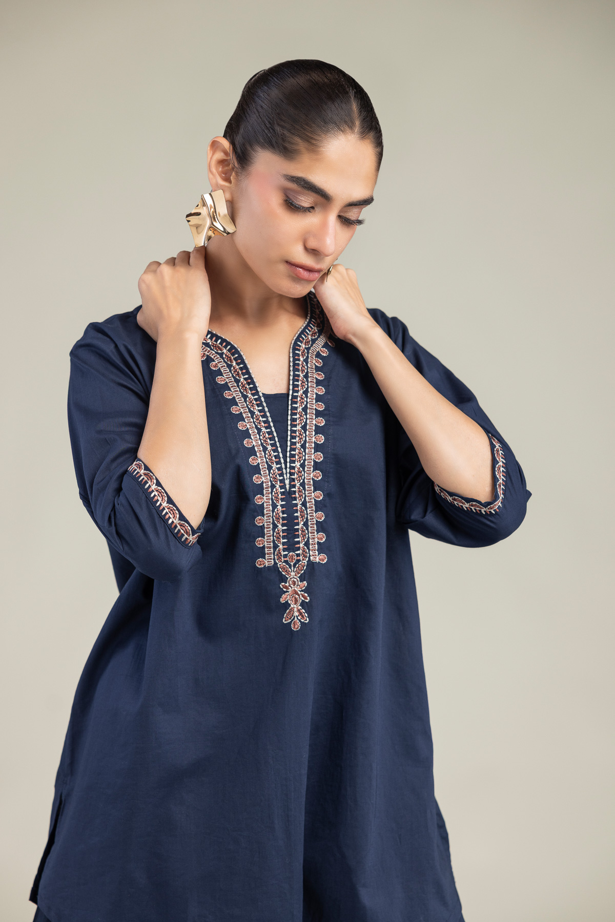 Embroidered Cambric Cambric Navy Kurta - 1-26-102-A-F-VG