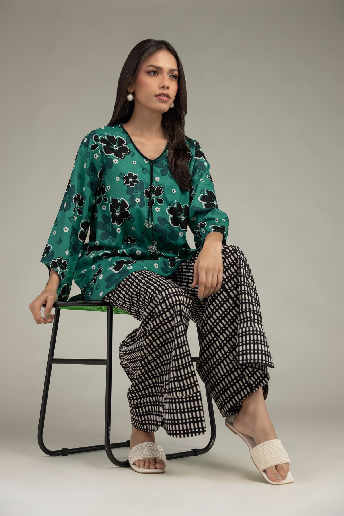 Printed Cambric Floral Green Kurta - 2-26-201-A-C-VG