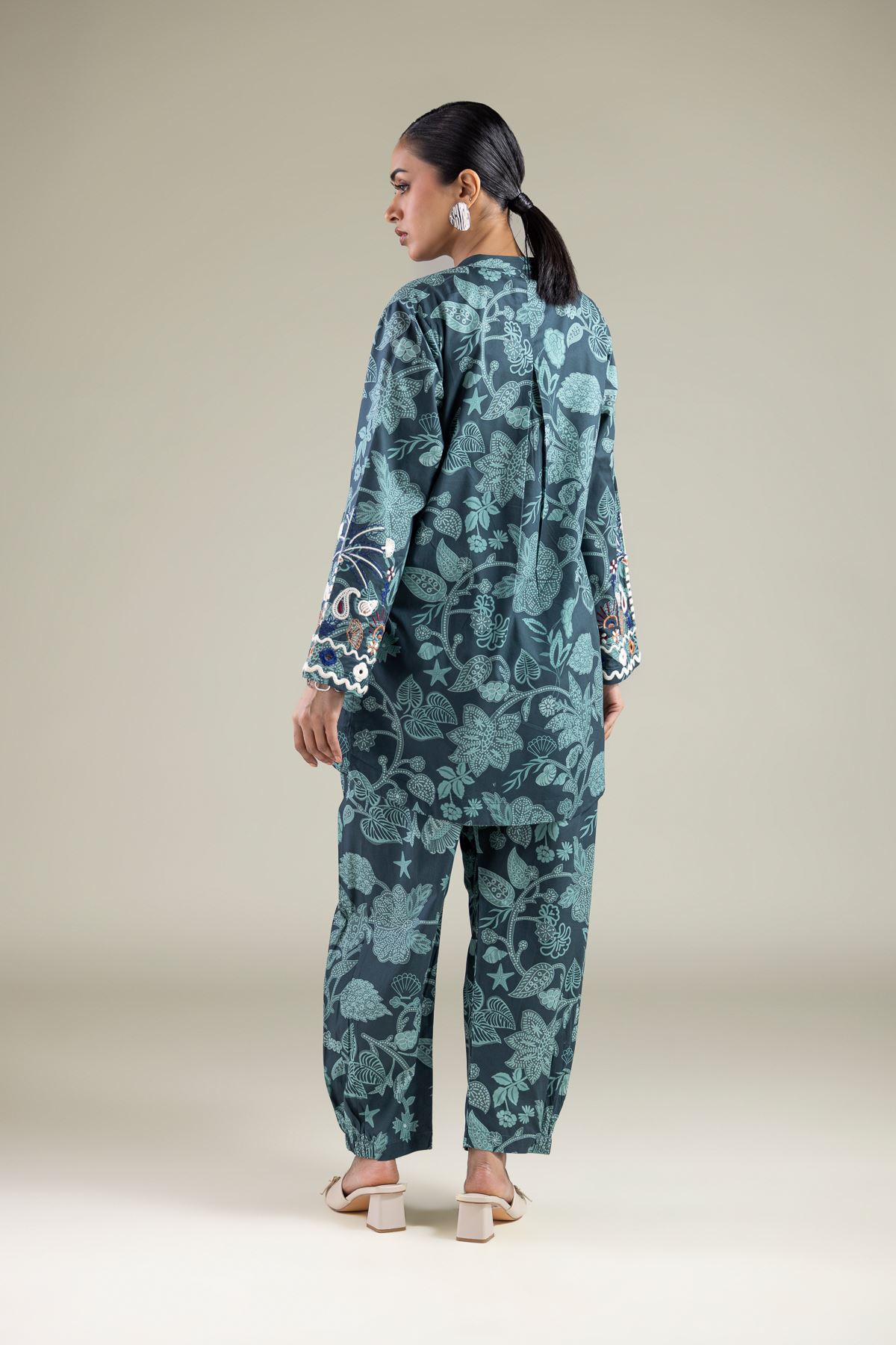 Embroidered Cambric Short Cambric Kurta - 1-26-128-A-A-VG