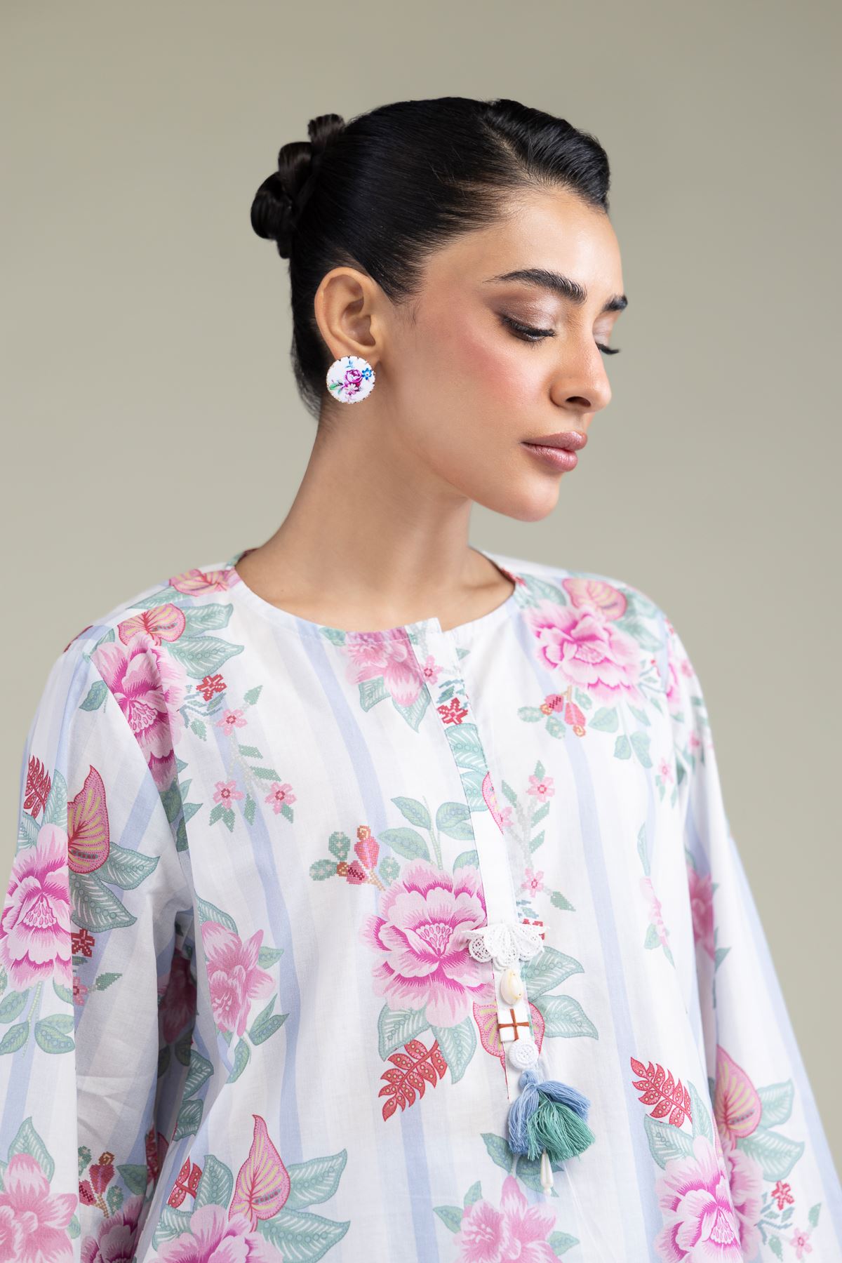 Printed Cambric White Floral Kurta - T-A11-26-107FC1-VG