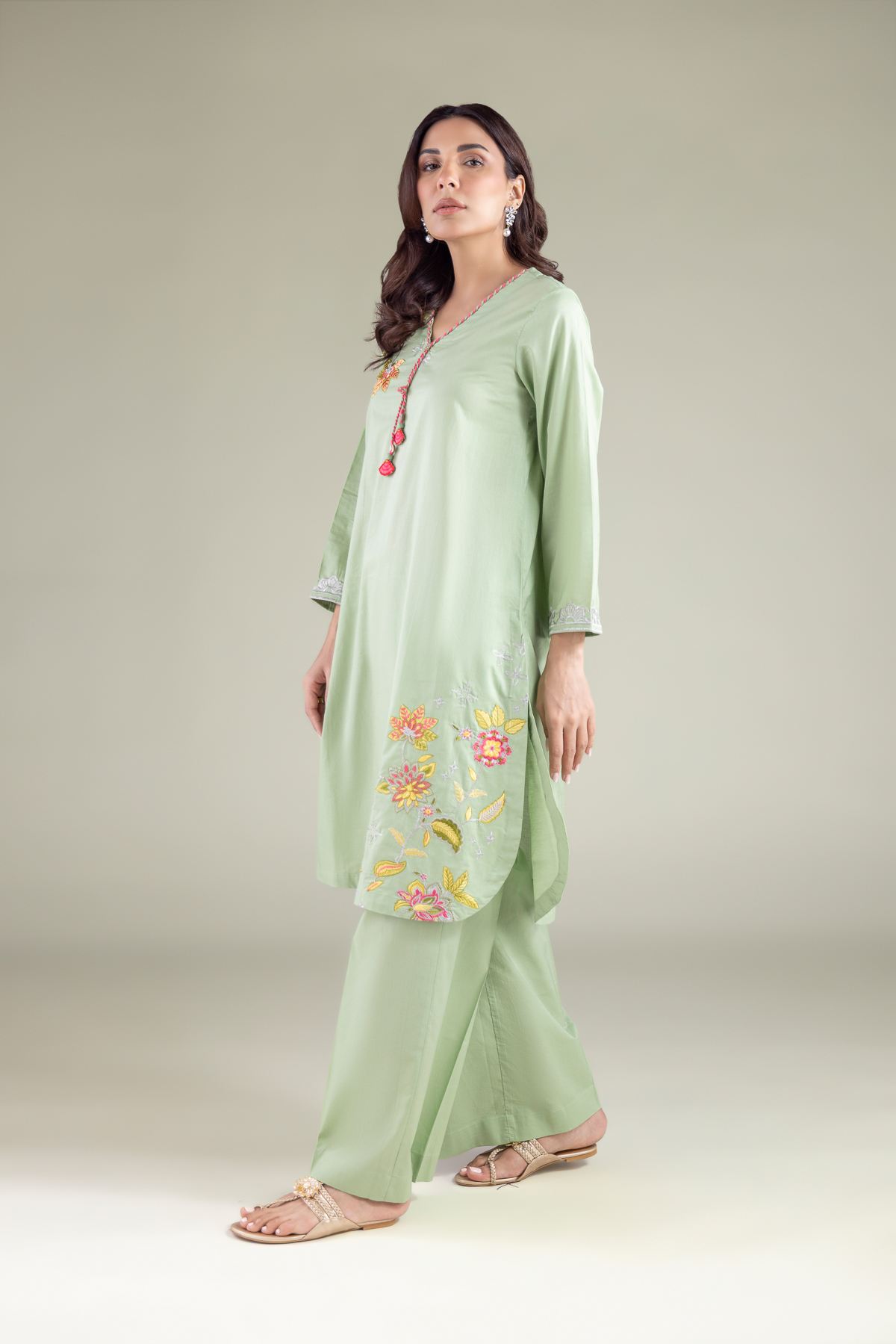 Embroidered Cambric Cambric V-Neck Kurta - 1-26-113-A-B-VG