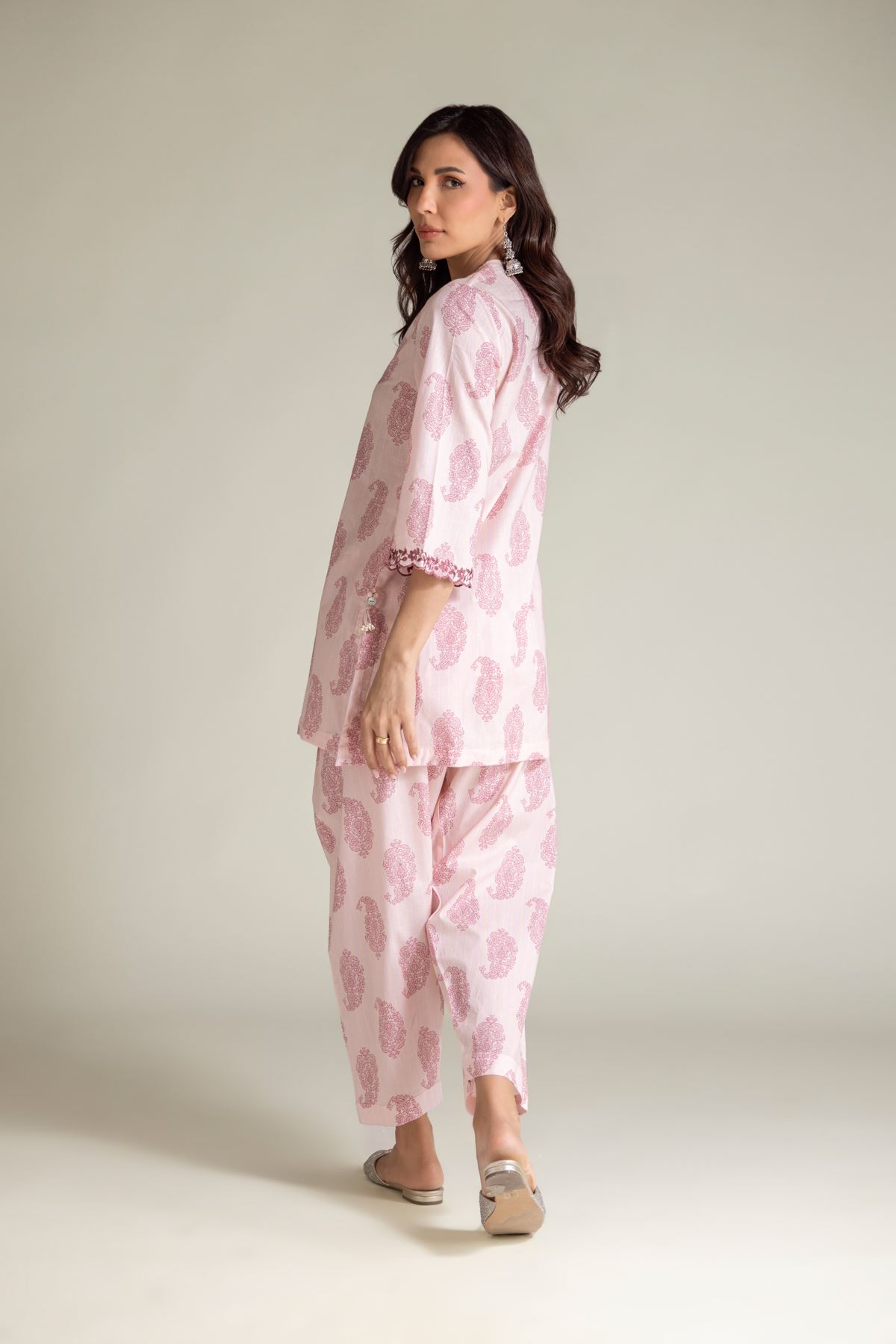 Embroidered Cambric Pink Paisley Kurta - 1-26-135-A-D-VG