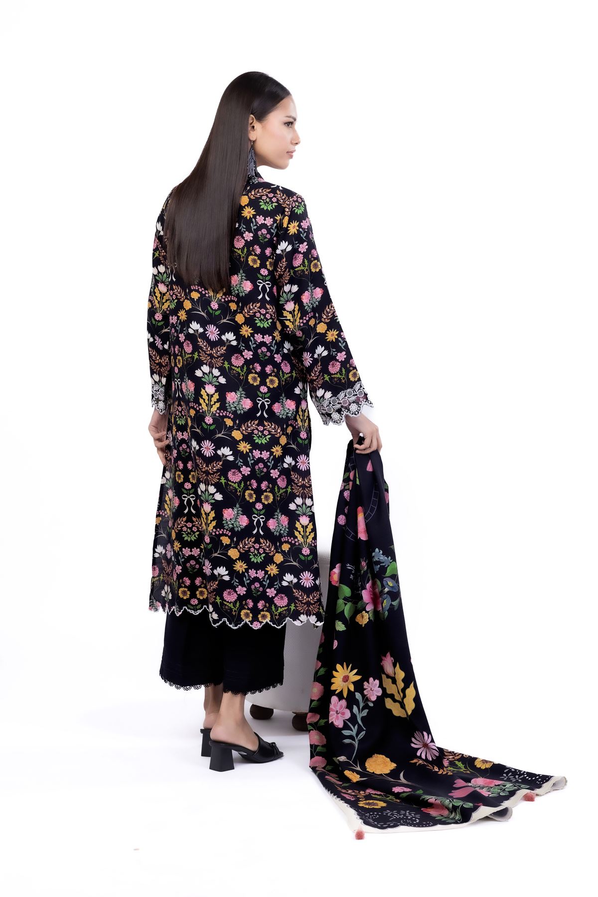 Embroidered Blended Khaddar Fabrics 3 Piece - LKN97A-VG