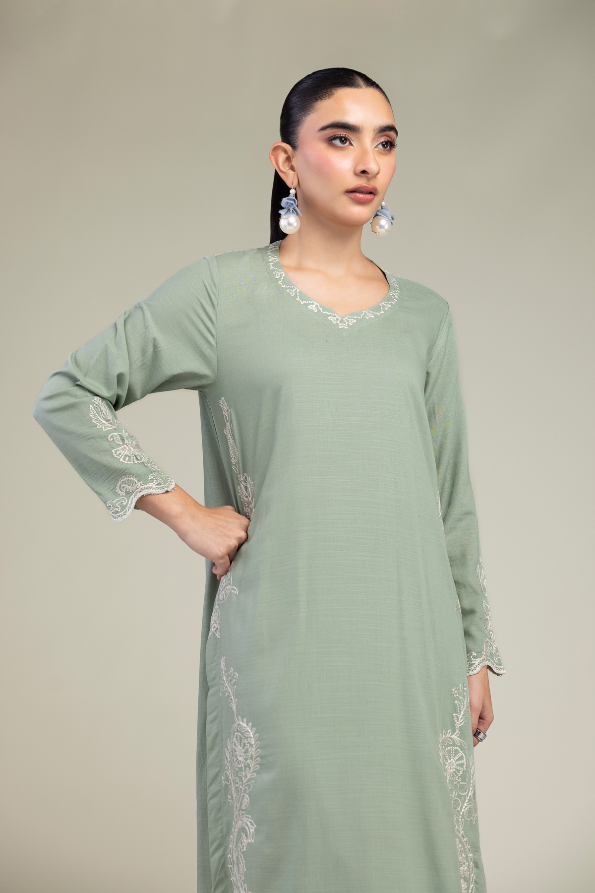 Embroidered Raw Silk Paisley Thread Kurta - 1-26-309-B-D1-VG