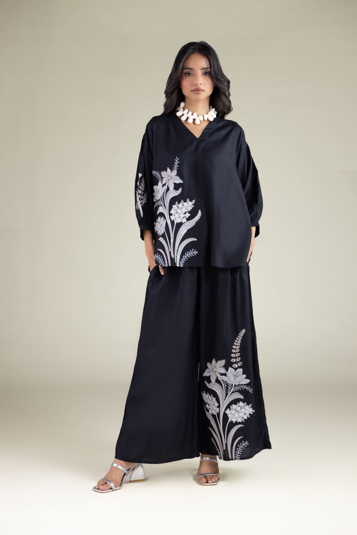 Embroidered Viscose Trousers - 6-26-105-A-F-VG