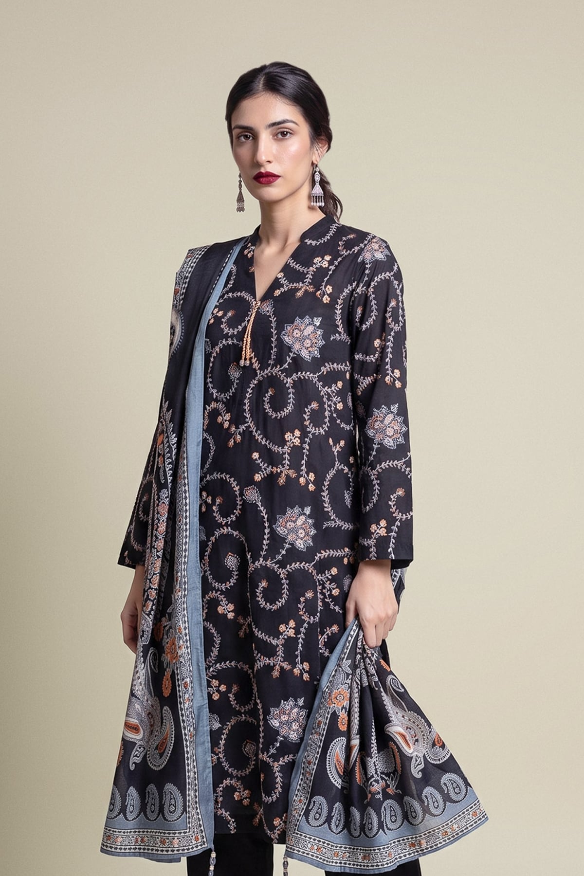 Embroidered Raw Silk Floral Black Kurta - A22-26-214FH1-VG
