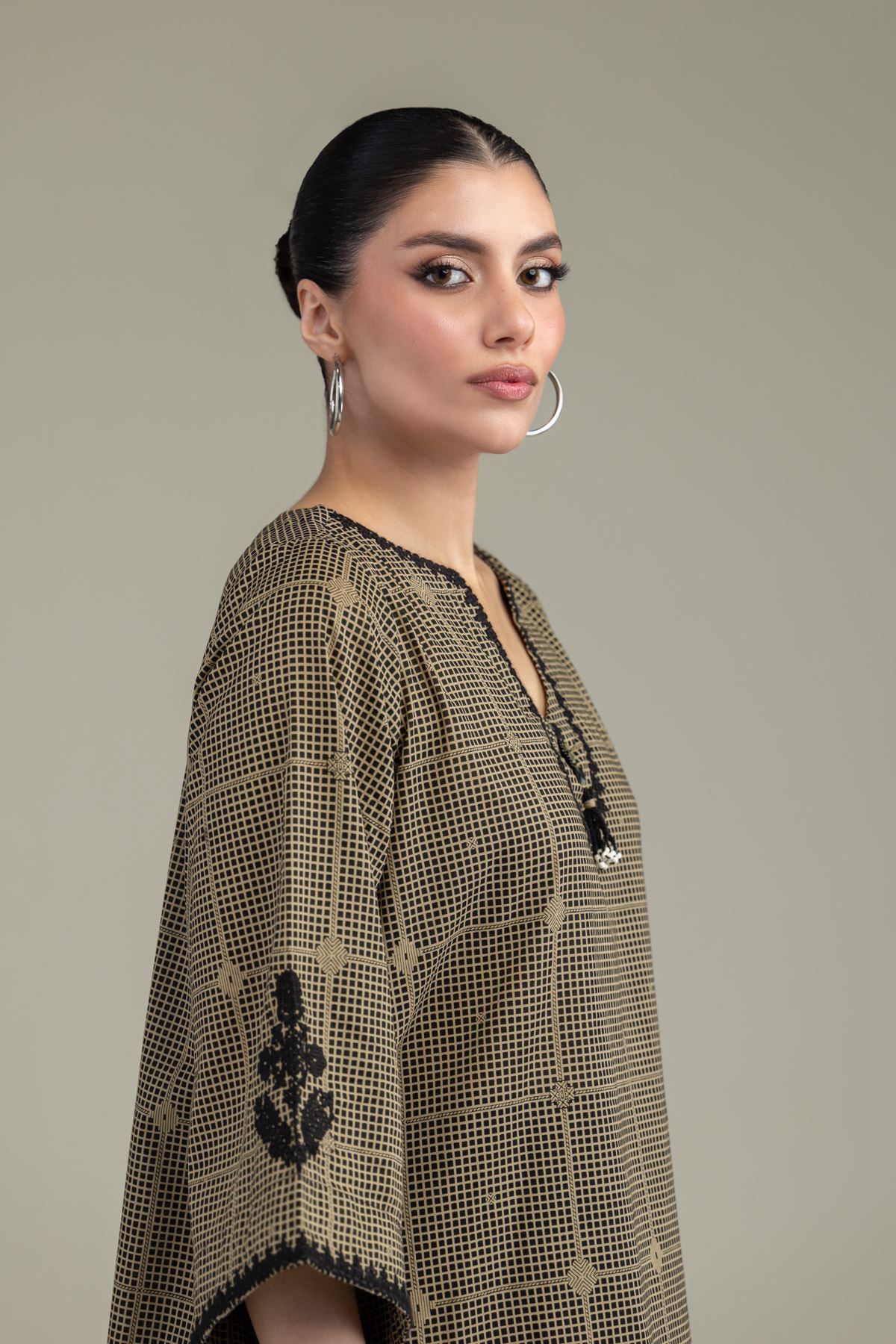 Embroidered Lawn Short Lawn Kurta - T-A33-26-112FG1-VG