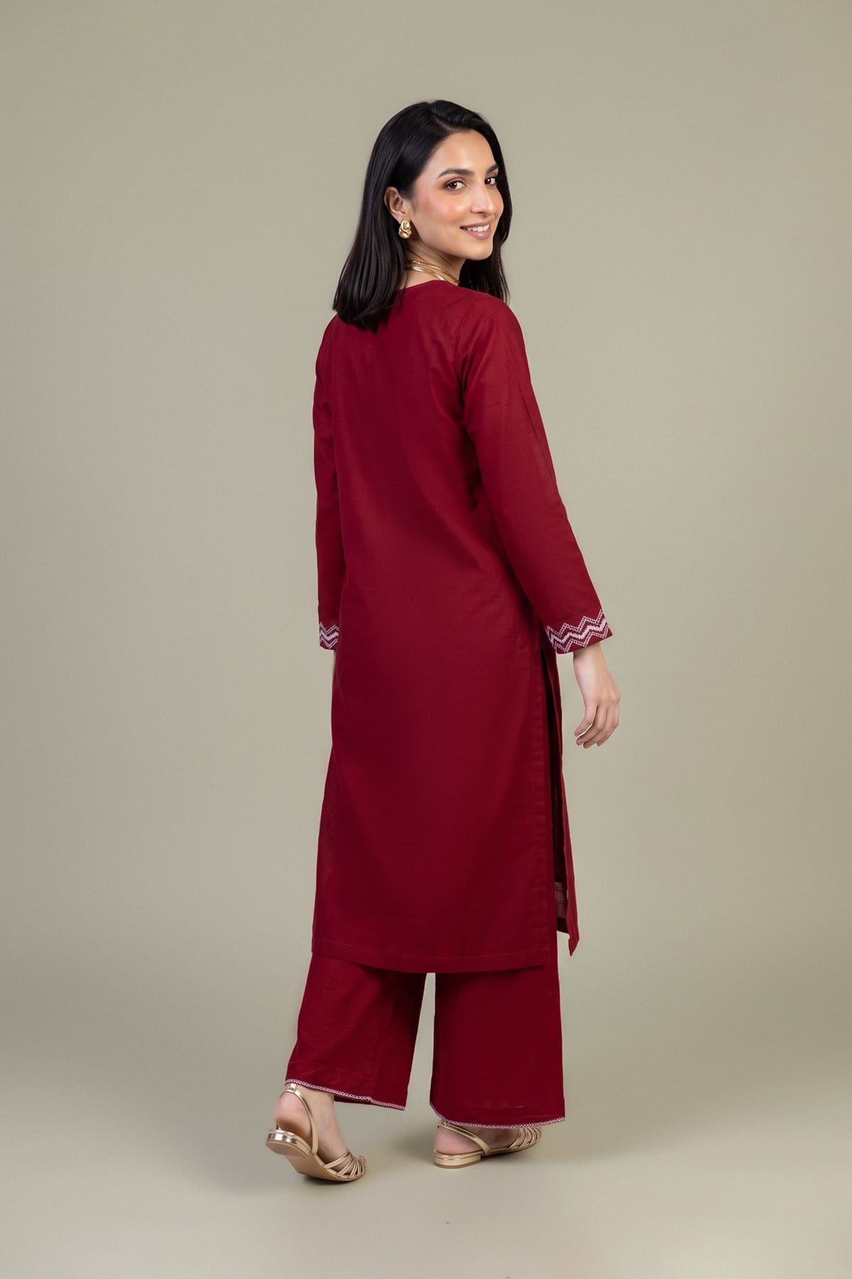 Embroidered Light Khaddar Tailored 2 Piece - 2-26-202-A-D-VG