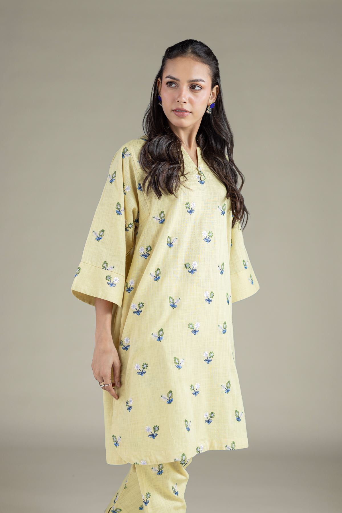 Embroidered Heavy Textured Cotton Kurta - 25-10-11E6-01TA-VG