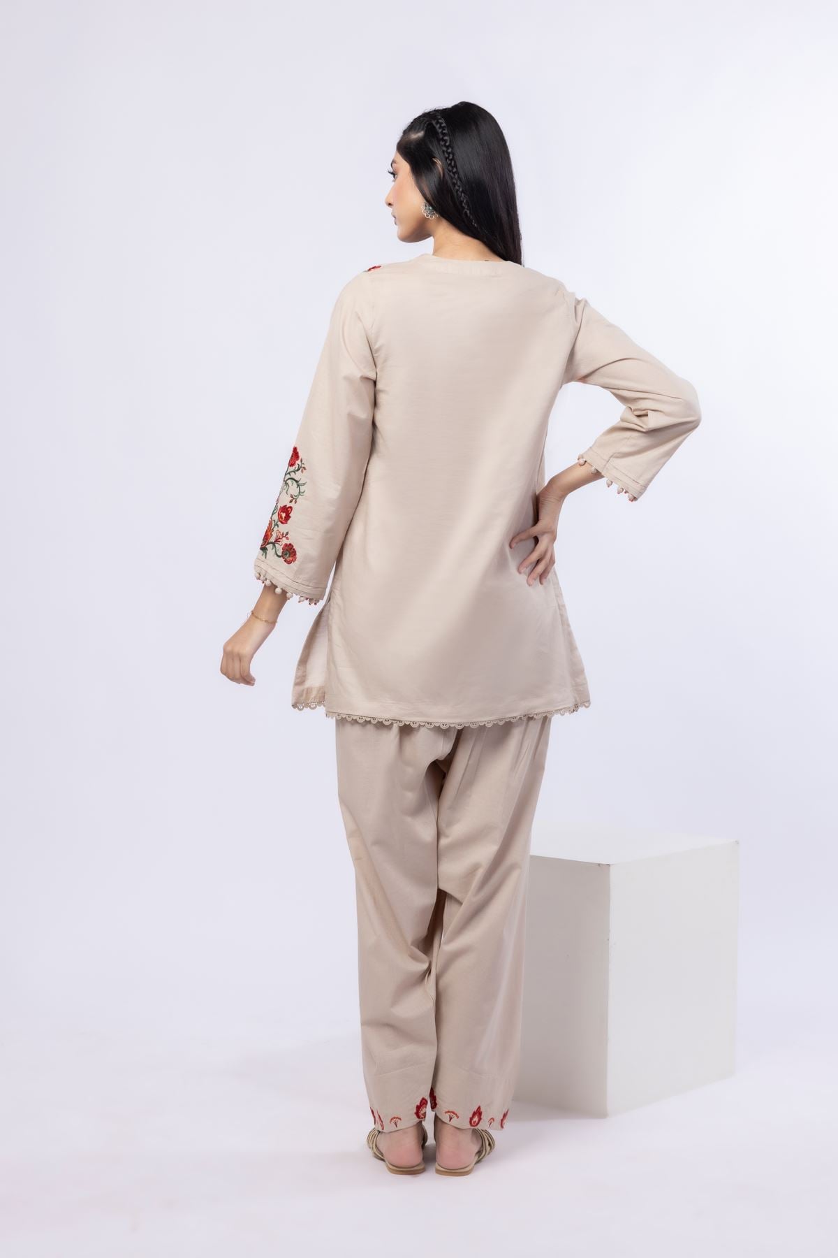 Embroidered Cotton Dobby Kurta - 25-10-11E12-03TB-VG