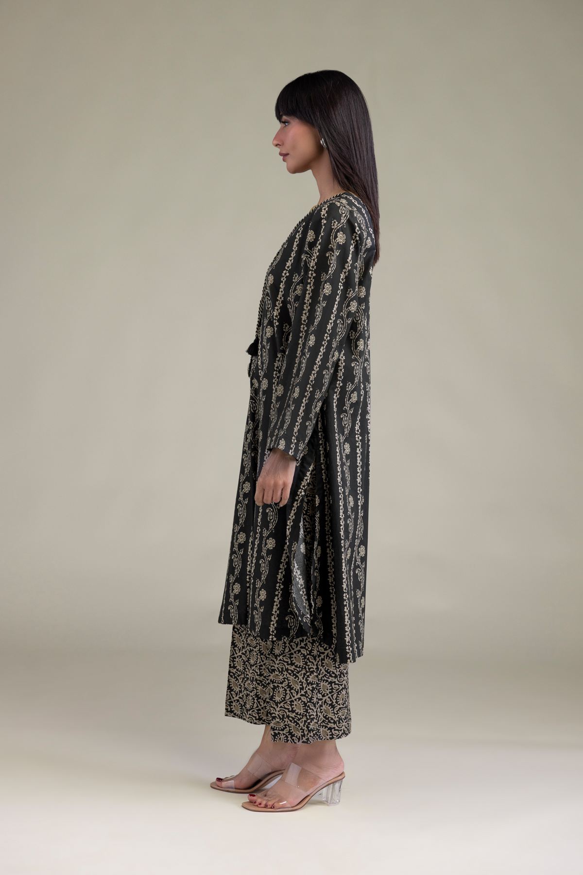 Printed Cambric Black V-Neck Kurta - T-A11-26-105FJ1-VG