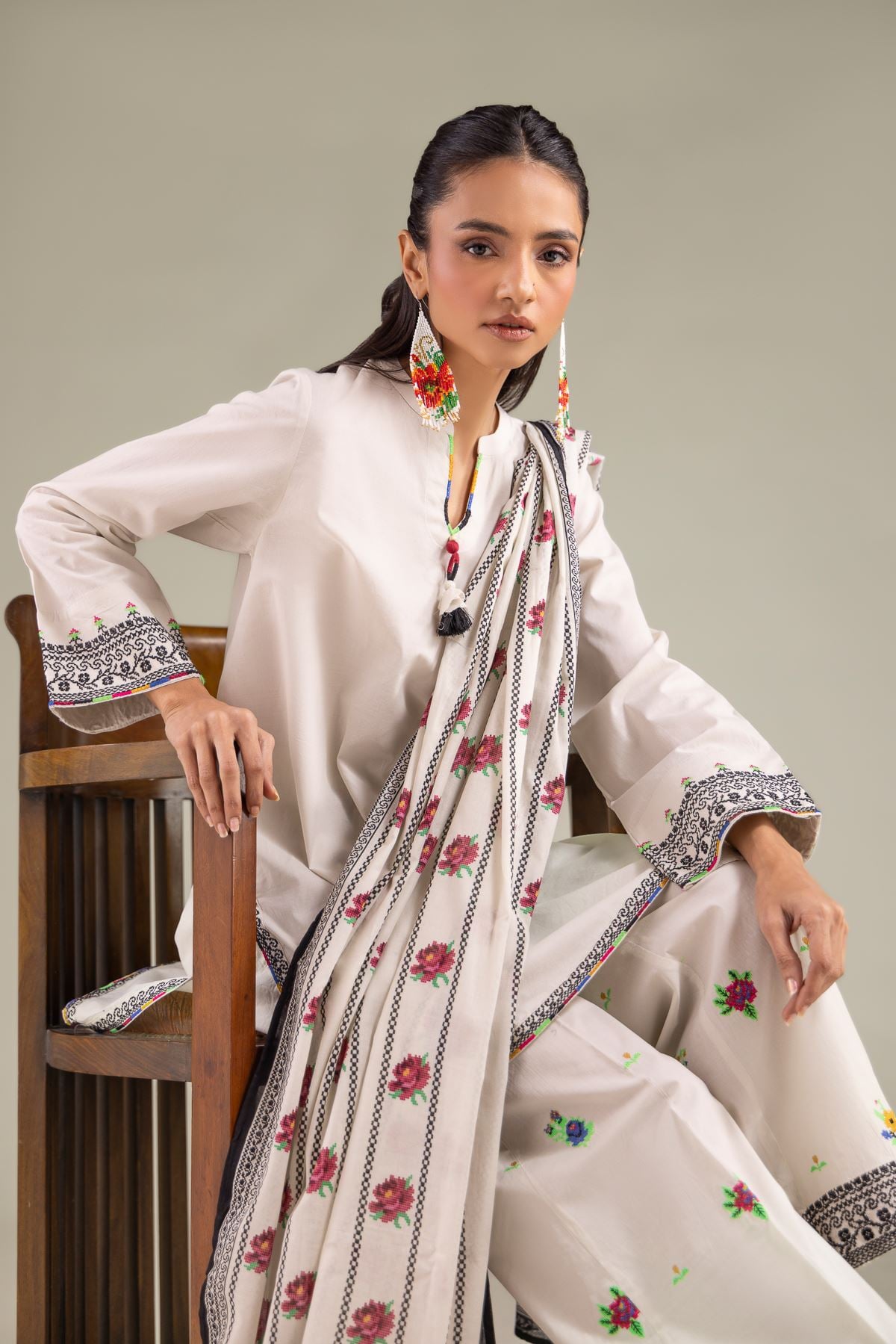 Embroidered Cambric Floral Threadwork Kurta - 1-26-108-A-F-VG