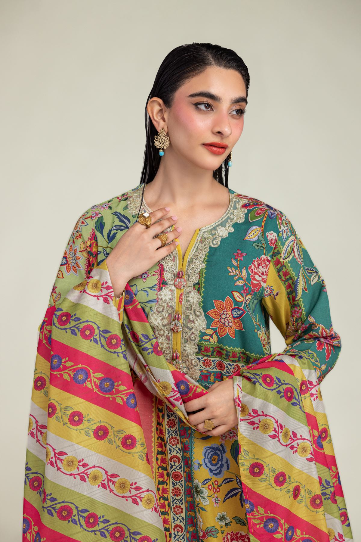 Embroidered Mesuri Mesuri Floral Dupatta - 2-26-210-A-J1-VG