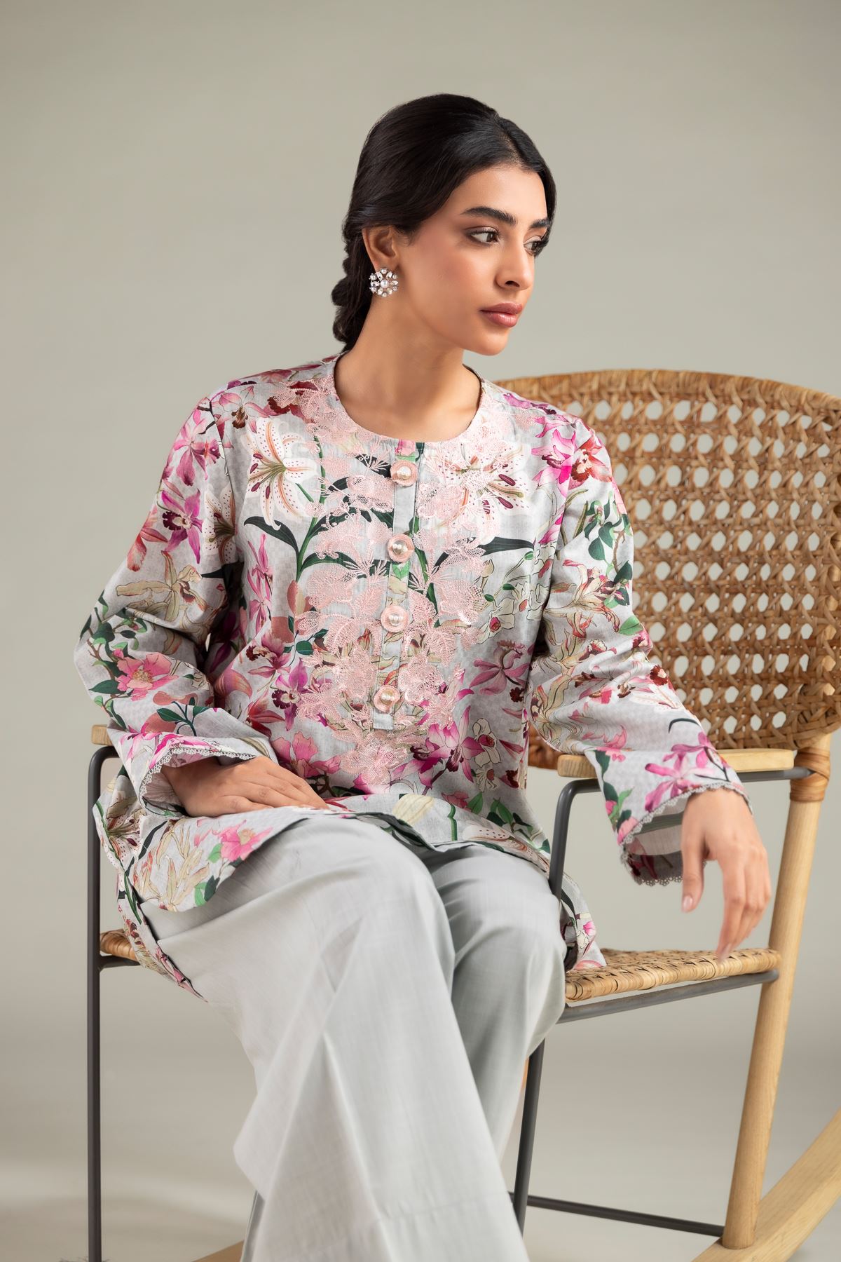 Embroidered Textured Cotton Kurta - 26-01-3E9-06TA-VG