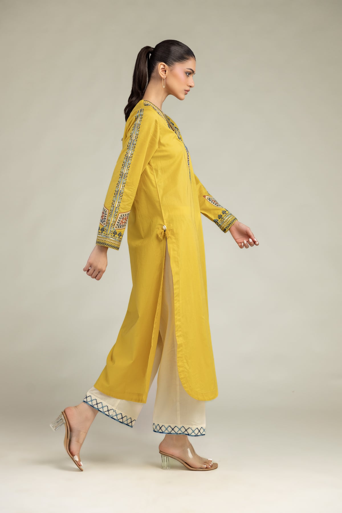 Embroidered Cambric Cambric Pants - 2-26-308-A-G1-VG