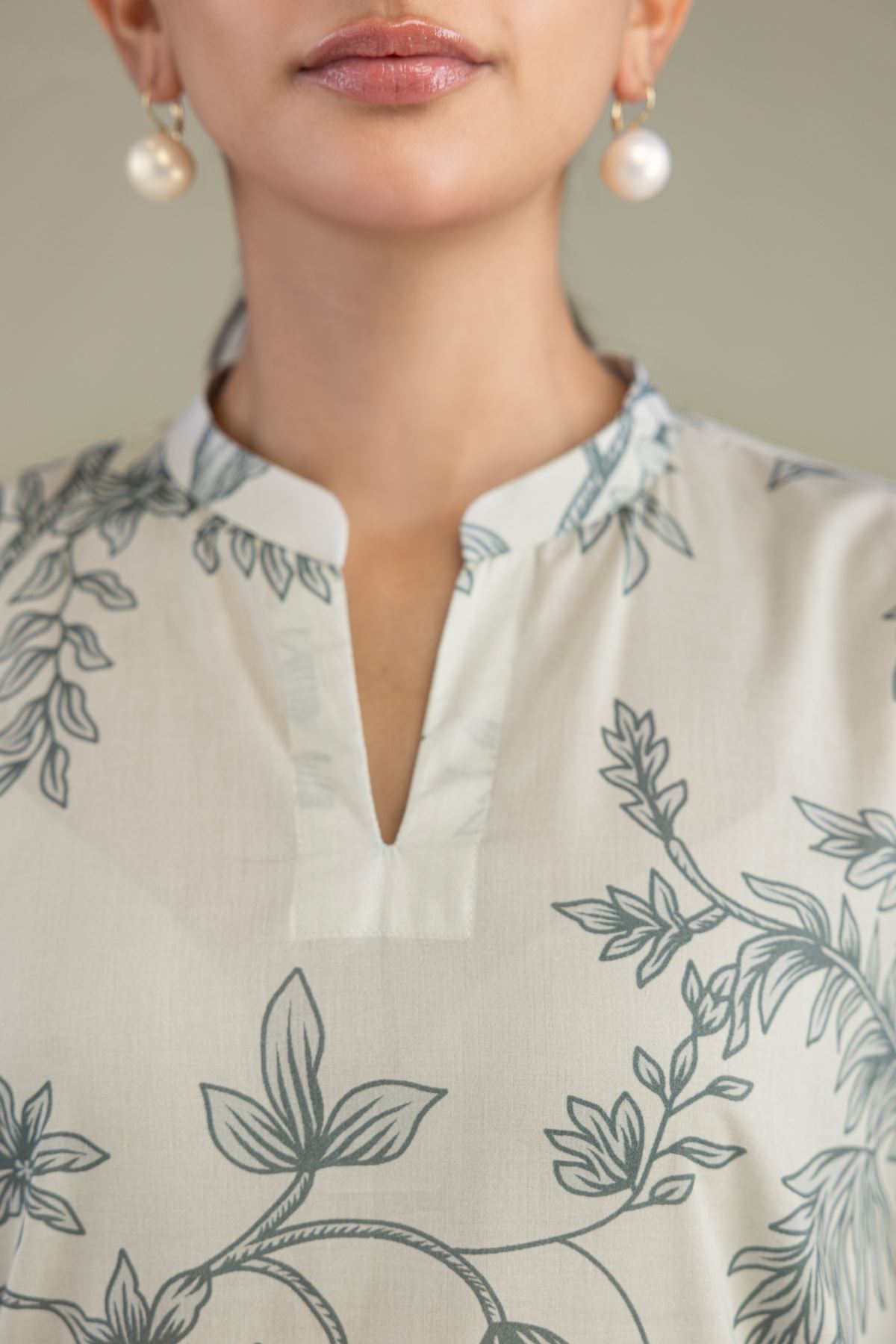 Printed Cambric Floral Cambric Kurta - 1-26-102-A-F-VG