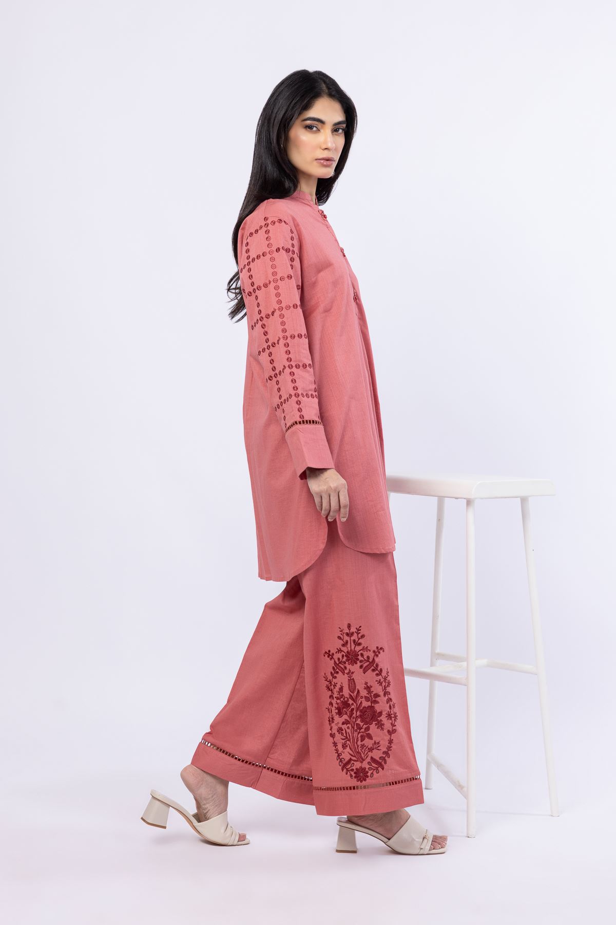 Embroidered Linen Cotton Kurta - 25-10-10E7-05TA-VG