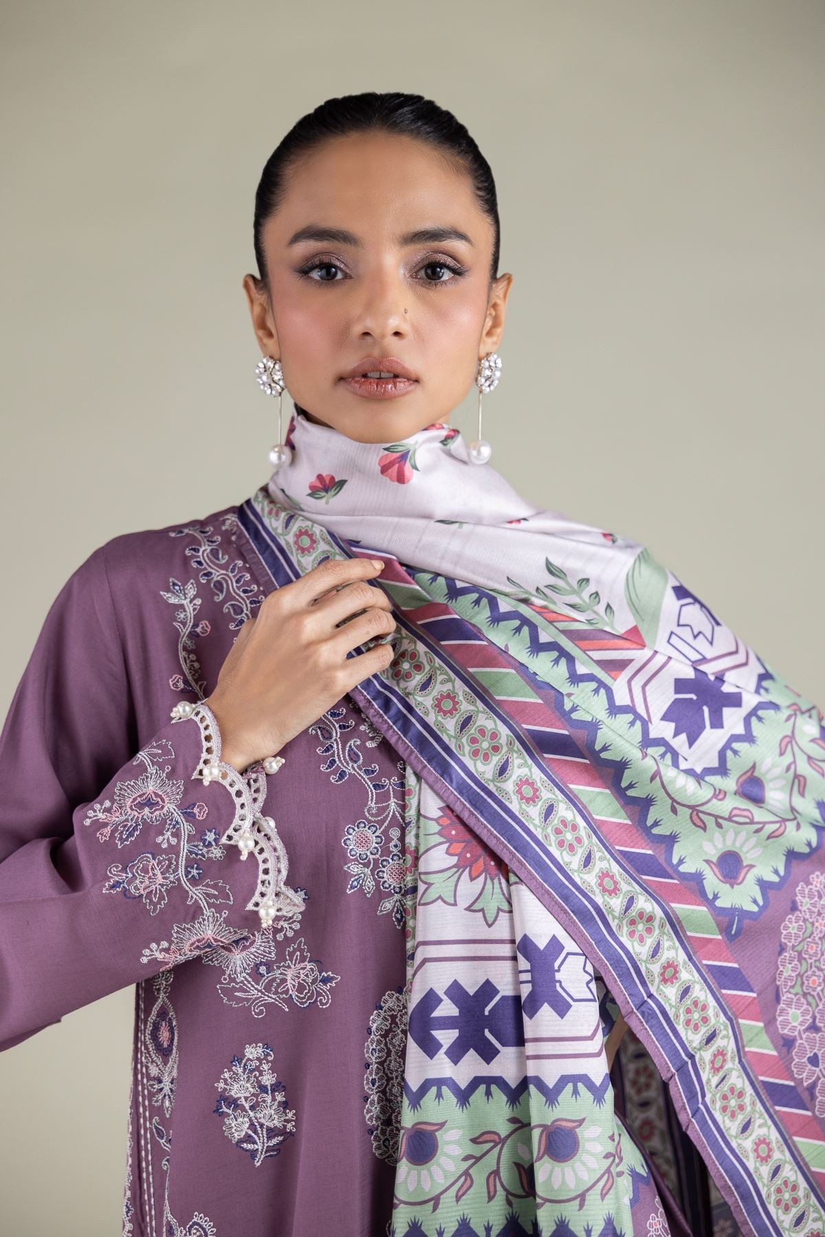 Embroidered Polyester Silk Geometric All-Season Dupatta - 2-26-112-A-C-VG