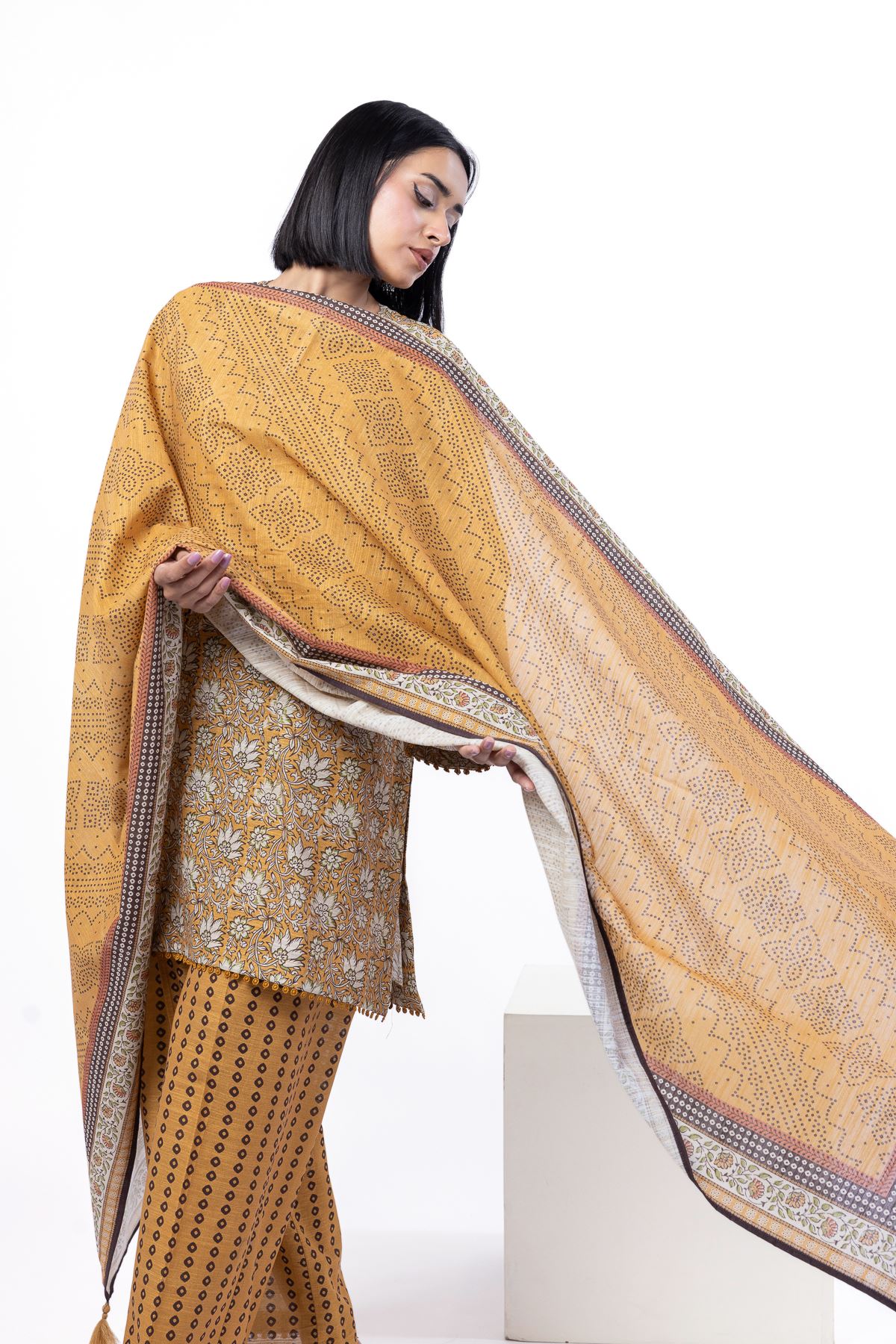 Printed Light Khaddar Fabrics 3 Piece - LKW21A-VG