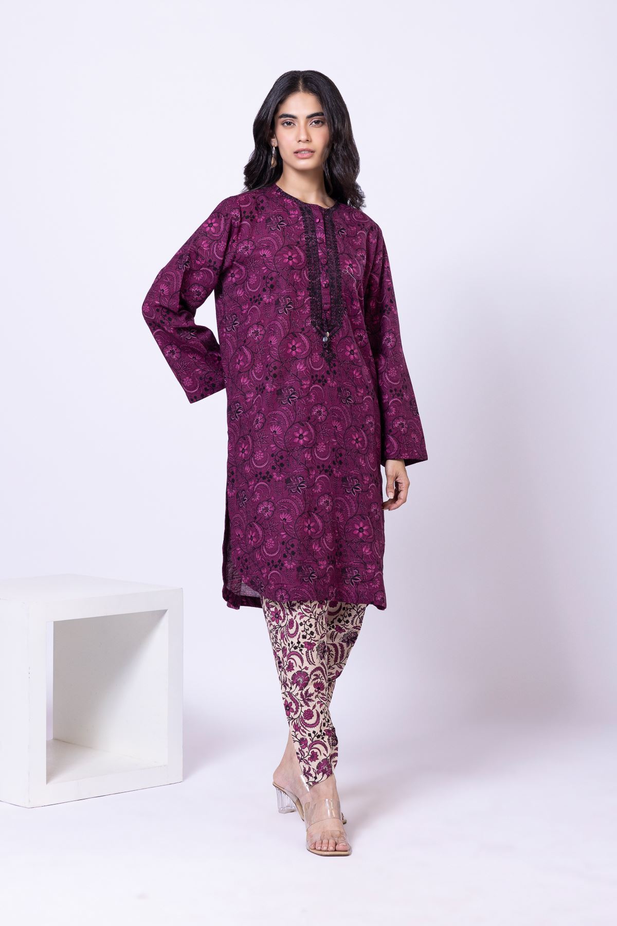 Embroidered Textured Cotton Kurta - 25-09-11E7-01TA-VG