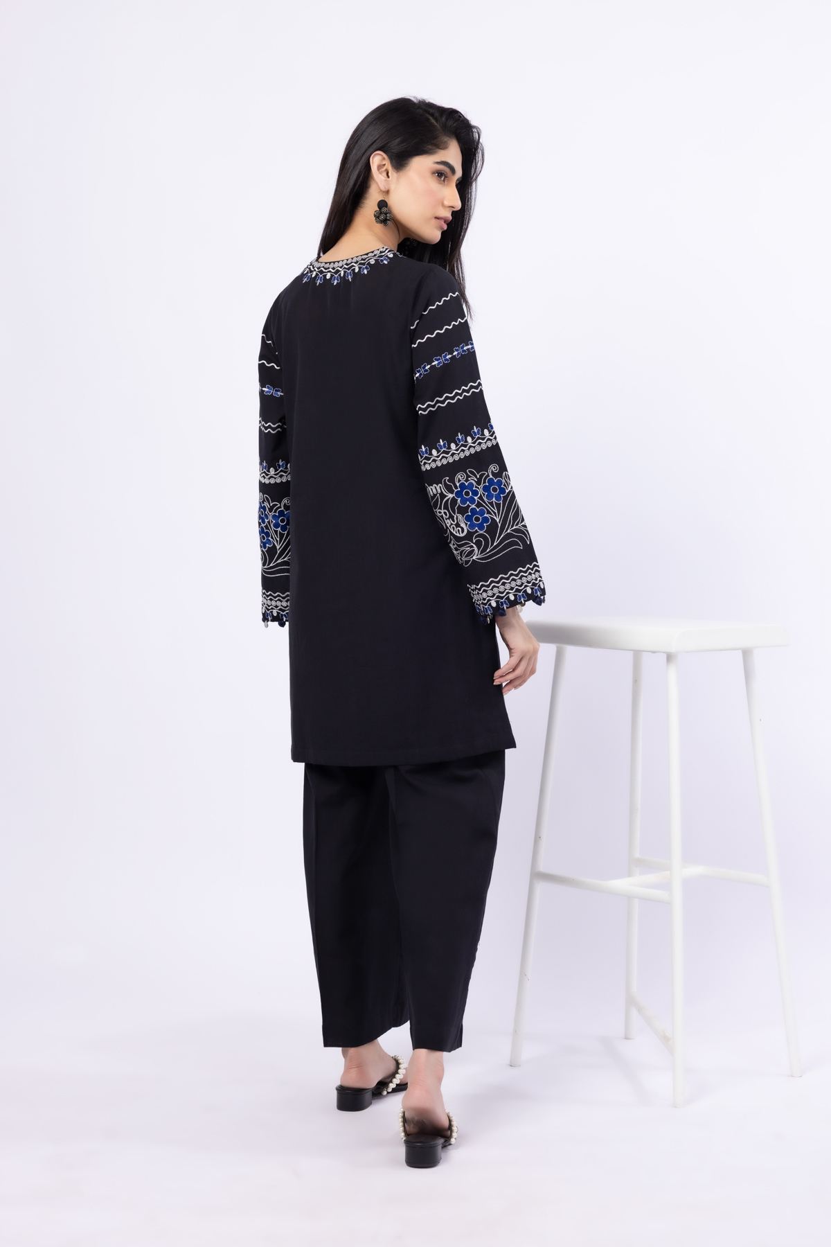 Embroidered Handwoven Cotton Kurta - 25-09-10E5-03TB-VG
