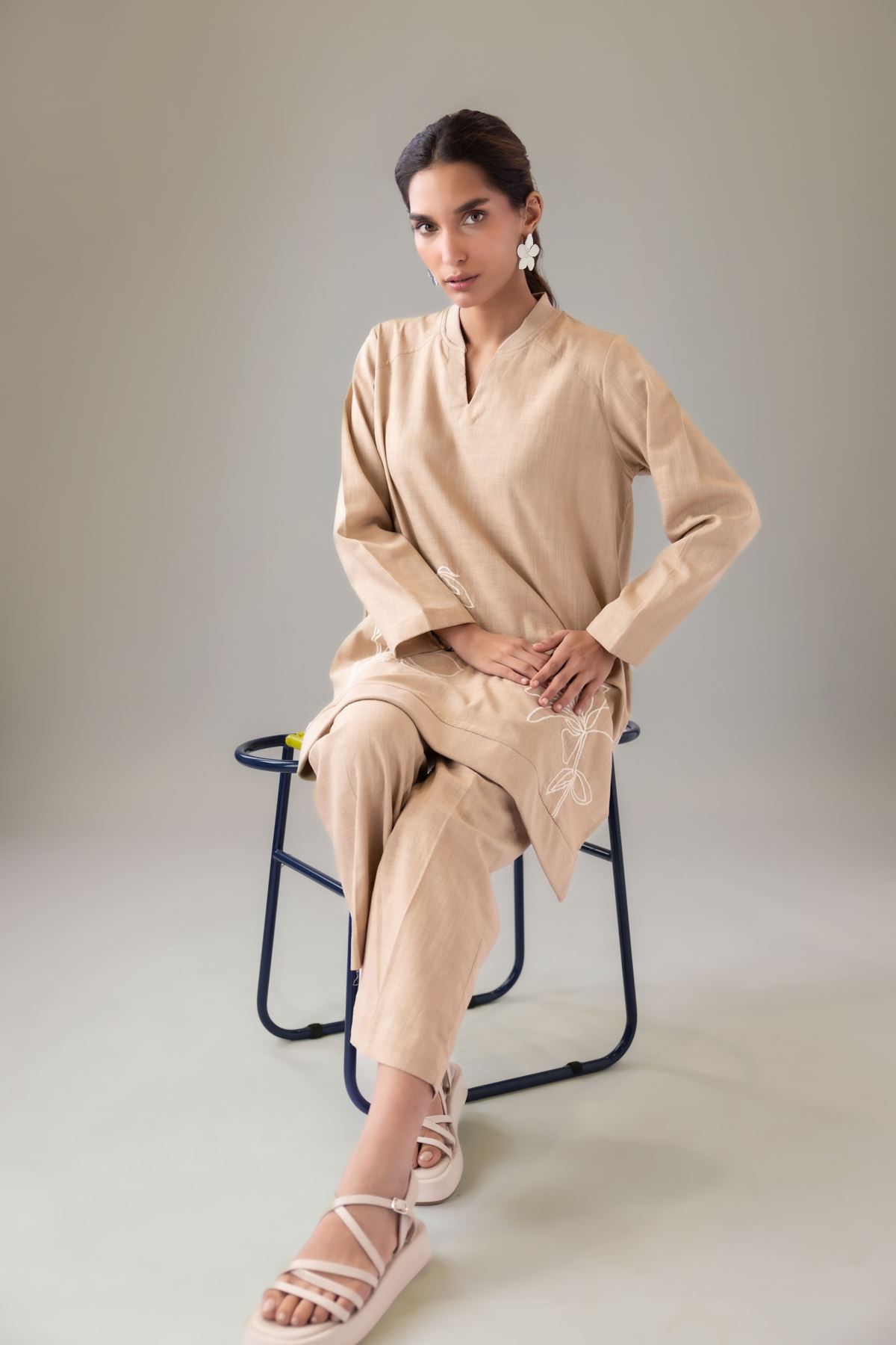 Embroidered Heavy Textured Cotton Kurta - 25-09-12E2-01TA-VG