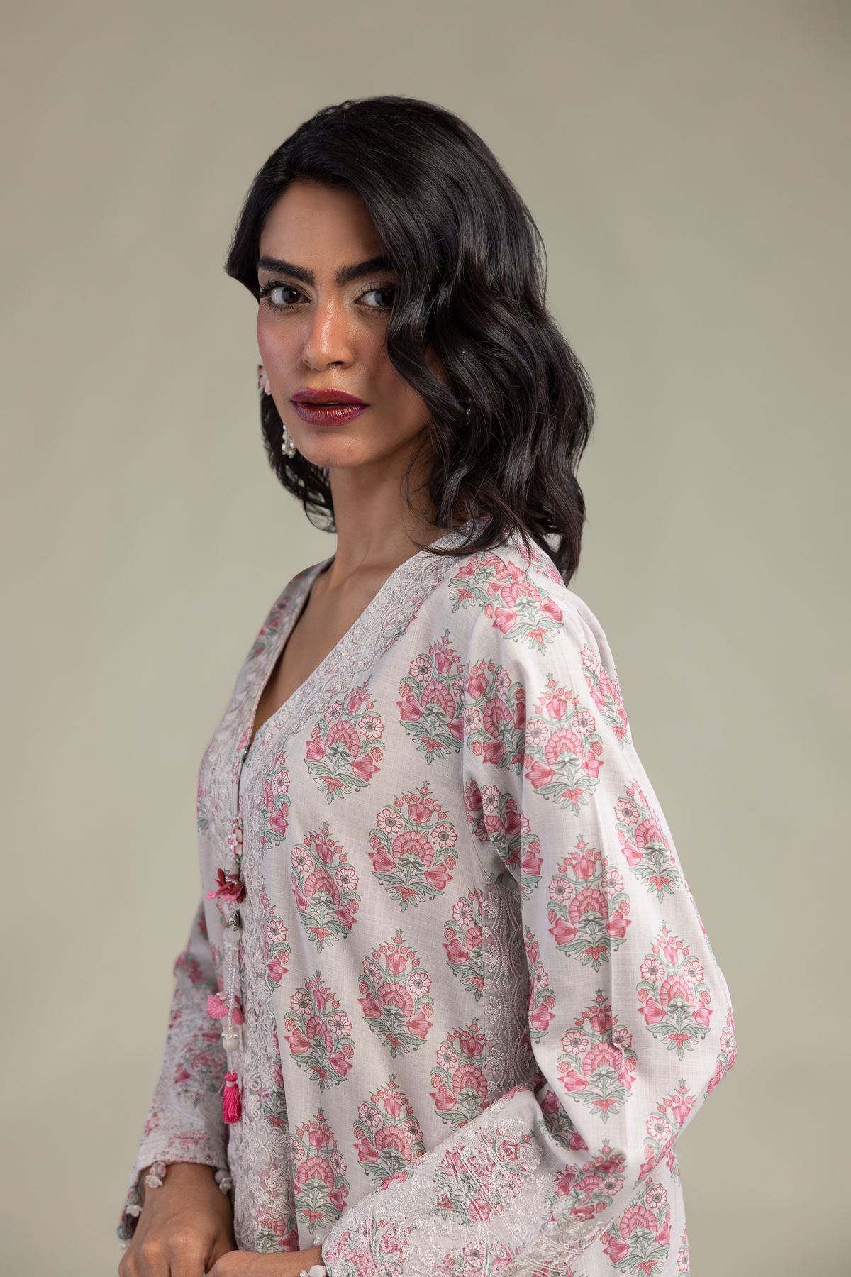 Embroidered Raw Silk Raw Silk Kurta - 1-26-301-B-I1-VG