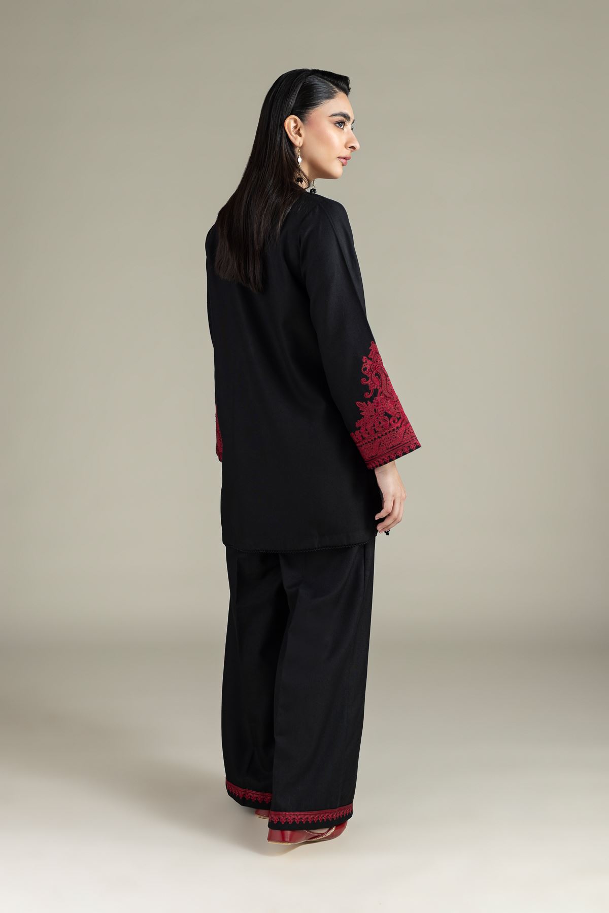 Embroidered Heavy Blended Viscose Kurta - 25-08-12E8-04TA-VG